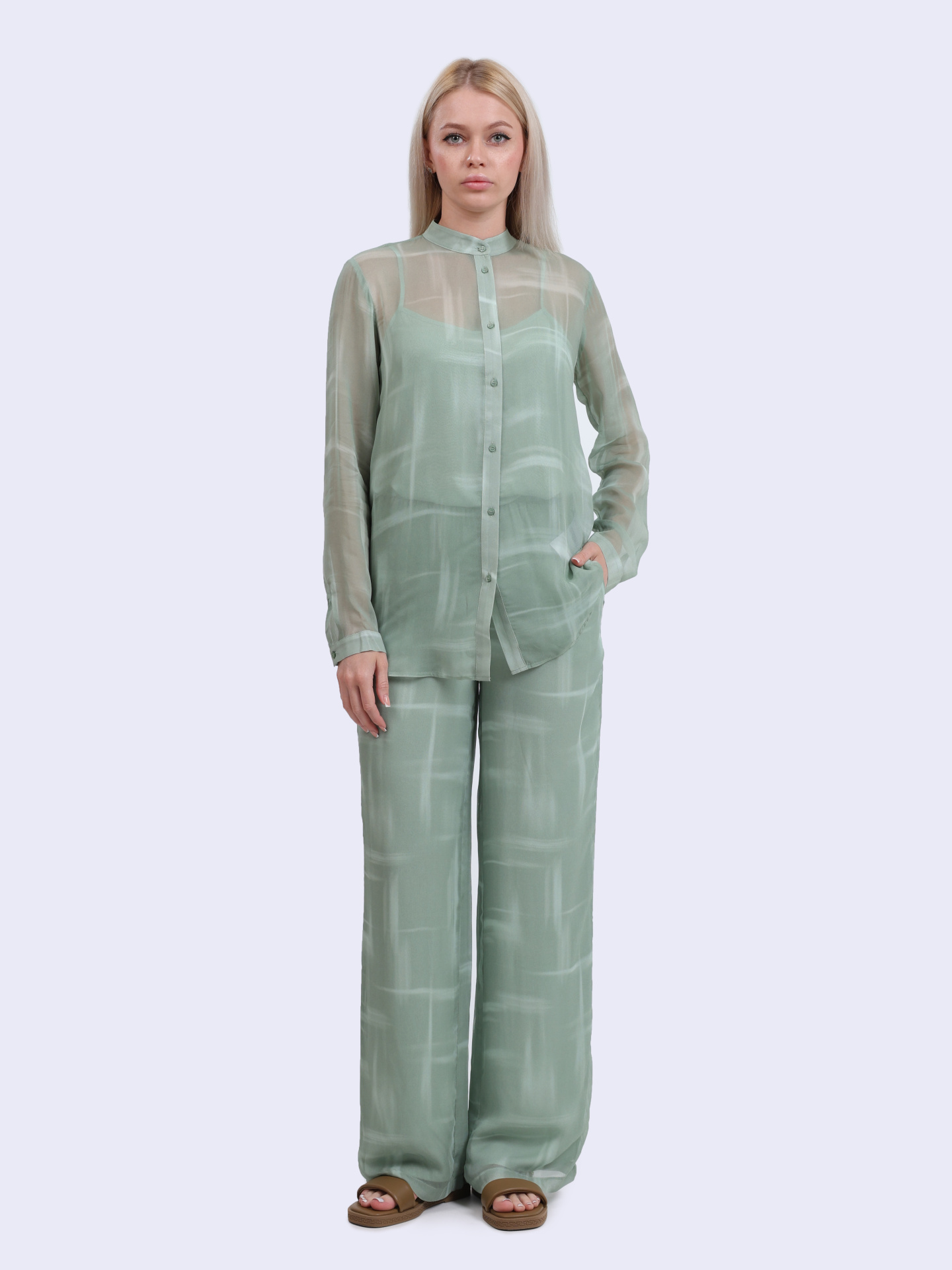 Брюки Armani Exchange XW000572 AF12051 F7037 зелёные женские из полупрозрачной вискозы — купить в интернет-магазине Verdistore