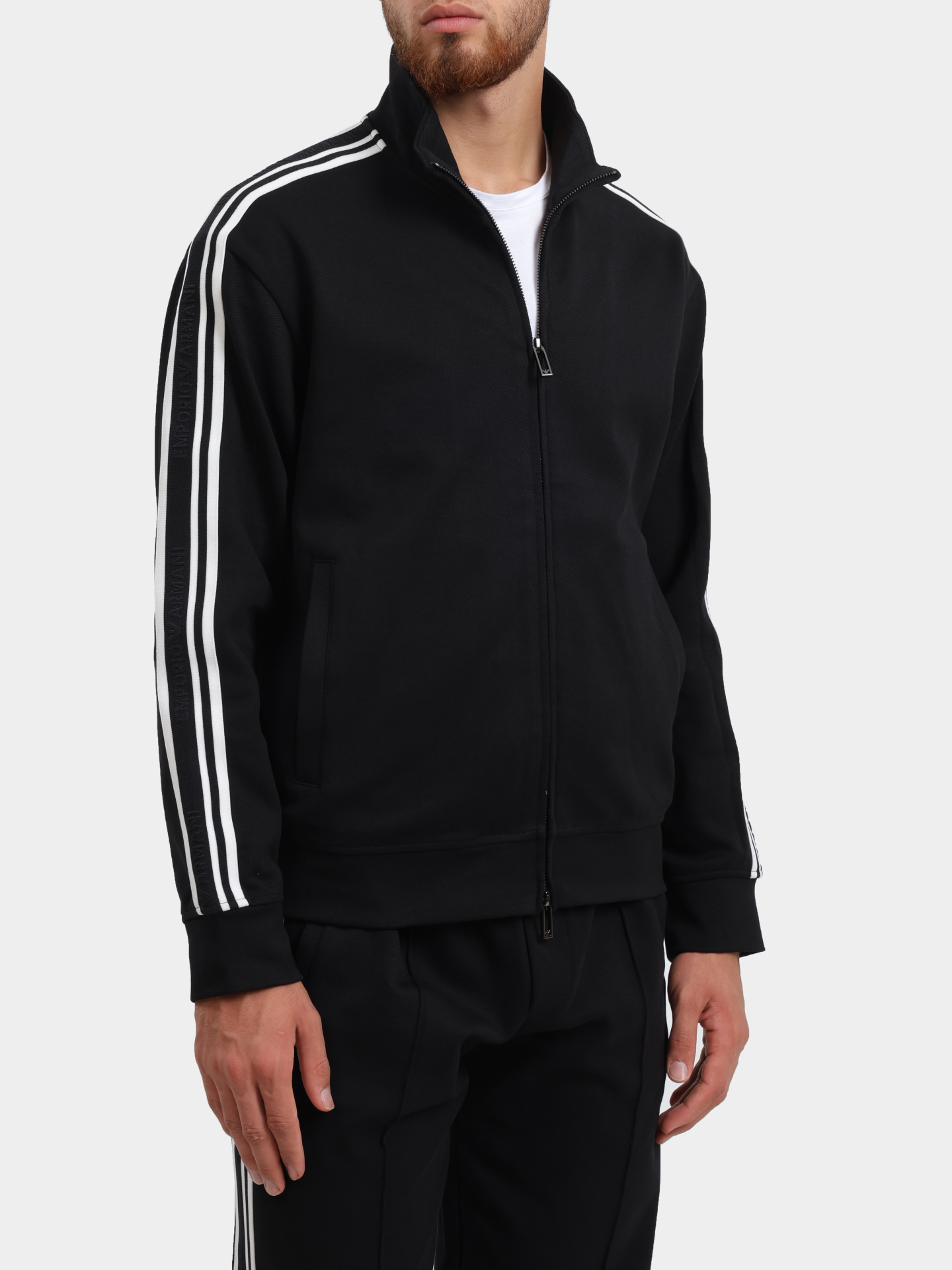 Мастерка Emporio Armani EM001110 AF13488 UC001 черная мужская — купить в интернет-магазине Verdistore