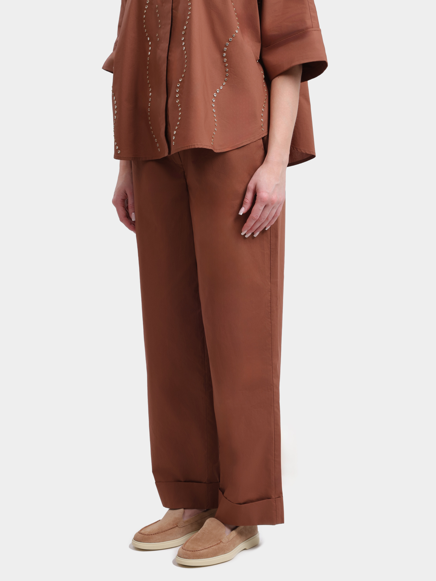 Брюки Liu-Jo BLACK LABEL CA6249 TS246 09032 коричневые женские свободного кроя с подворотами — купить в интернет-магазине Verdistore