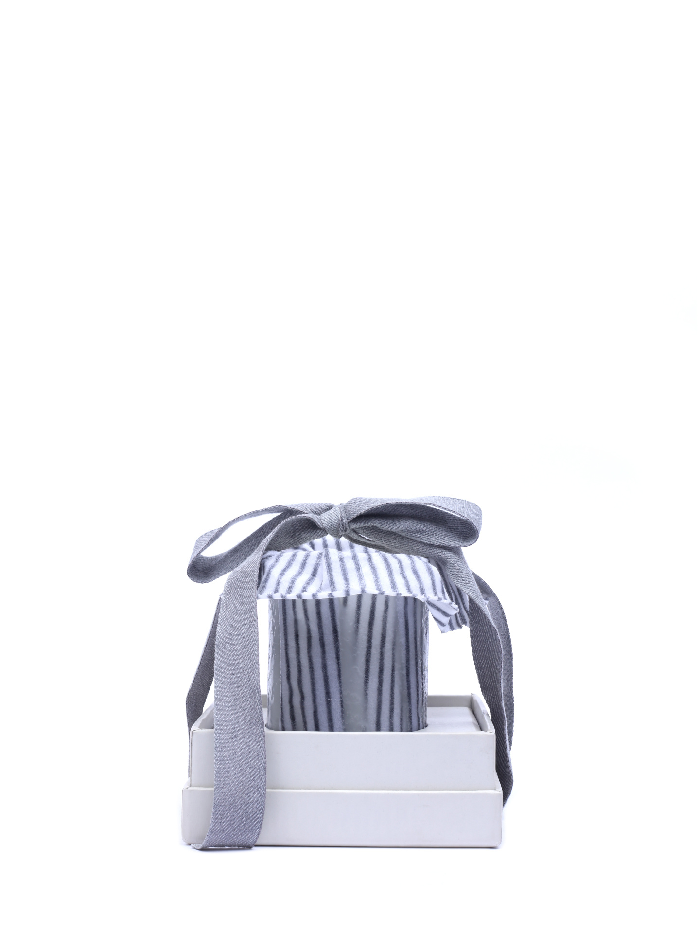 Свеча Brunello Cucinelli MLCAND312 — купить в интернет-магазине Verdistore