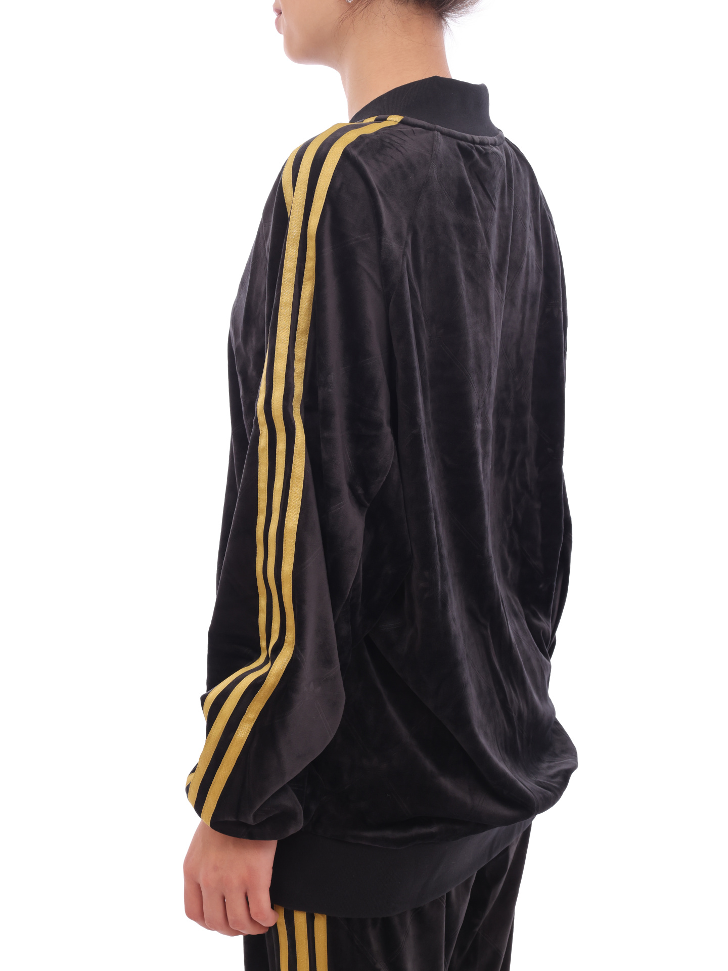 Мастерка Adidas H18020 черная женская из мягкого бархата — купить в интернет-магазине Verdistore