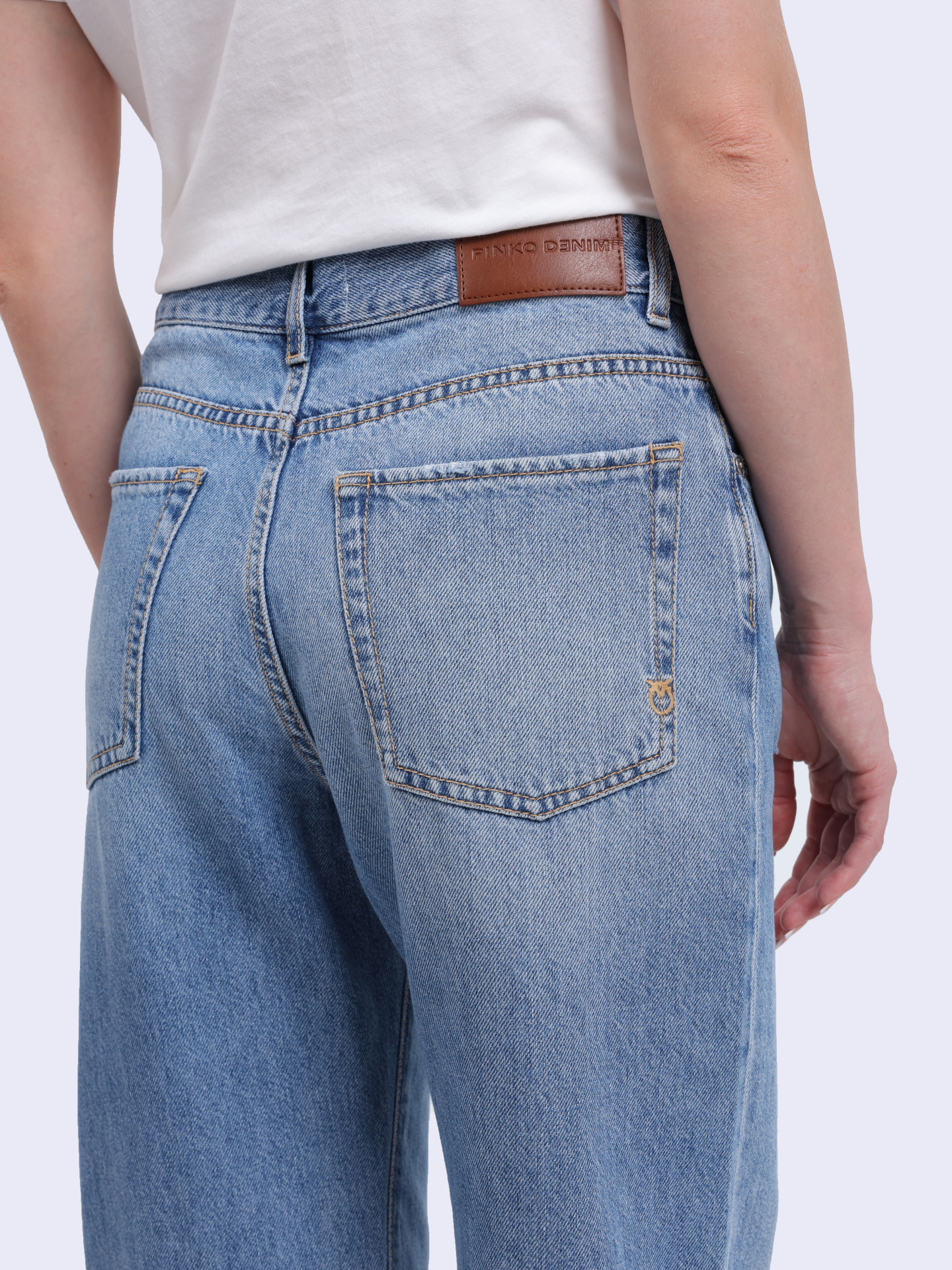 Джинсы 101733 A2DZ PJV светло-синие прямого кроя из мягкого денима — купить в интернет-магазине Verdistore