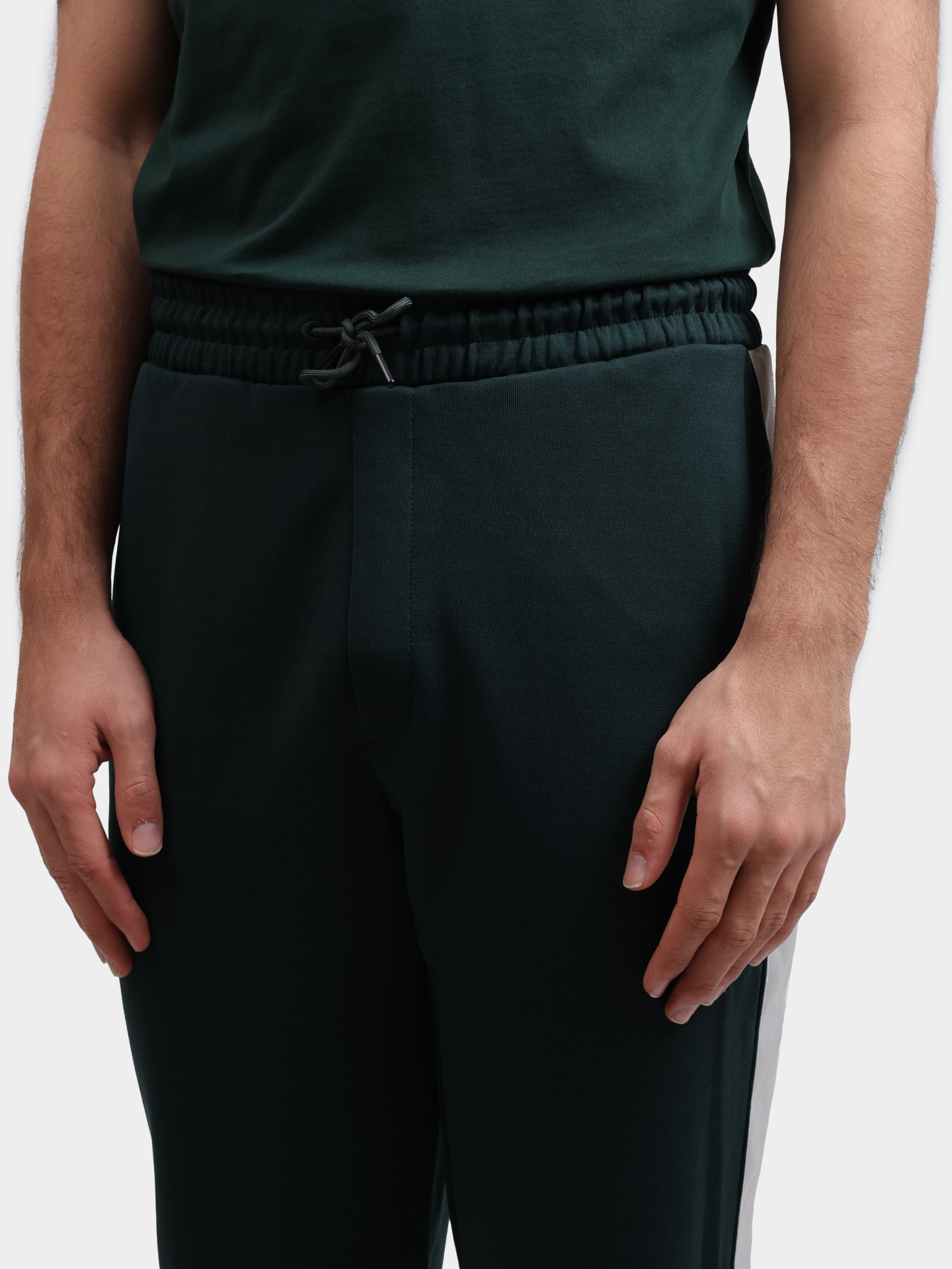 Брюки спортивные Hugo 50551351 385 зеленые мужские — купить в интернет-магазине Verdistore