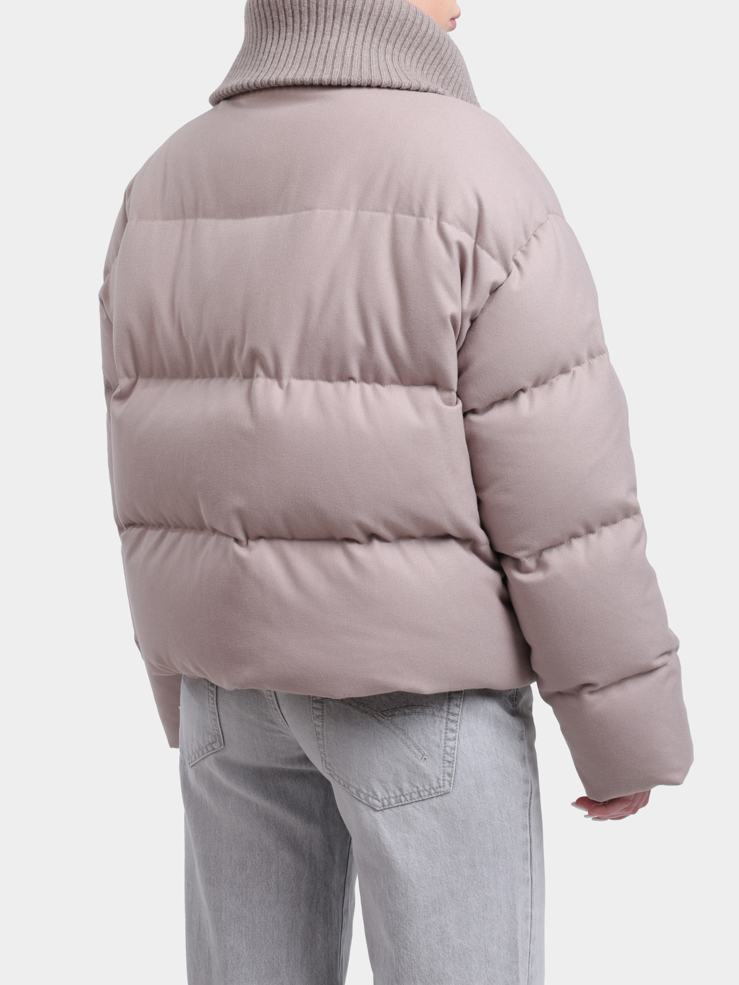 Пуховик GIANO 002 бежевый женский укороченный с трикотажным воротом — купить в интернет-магазине Verdistore