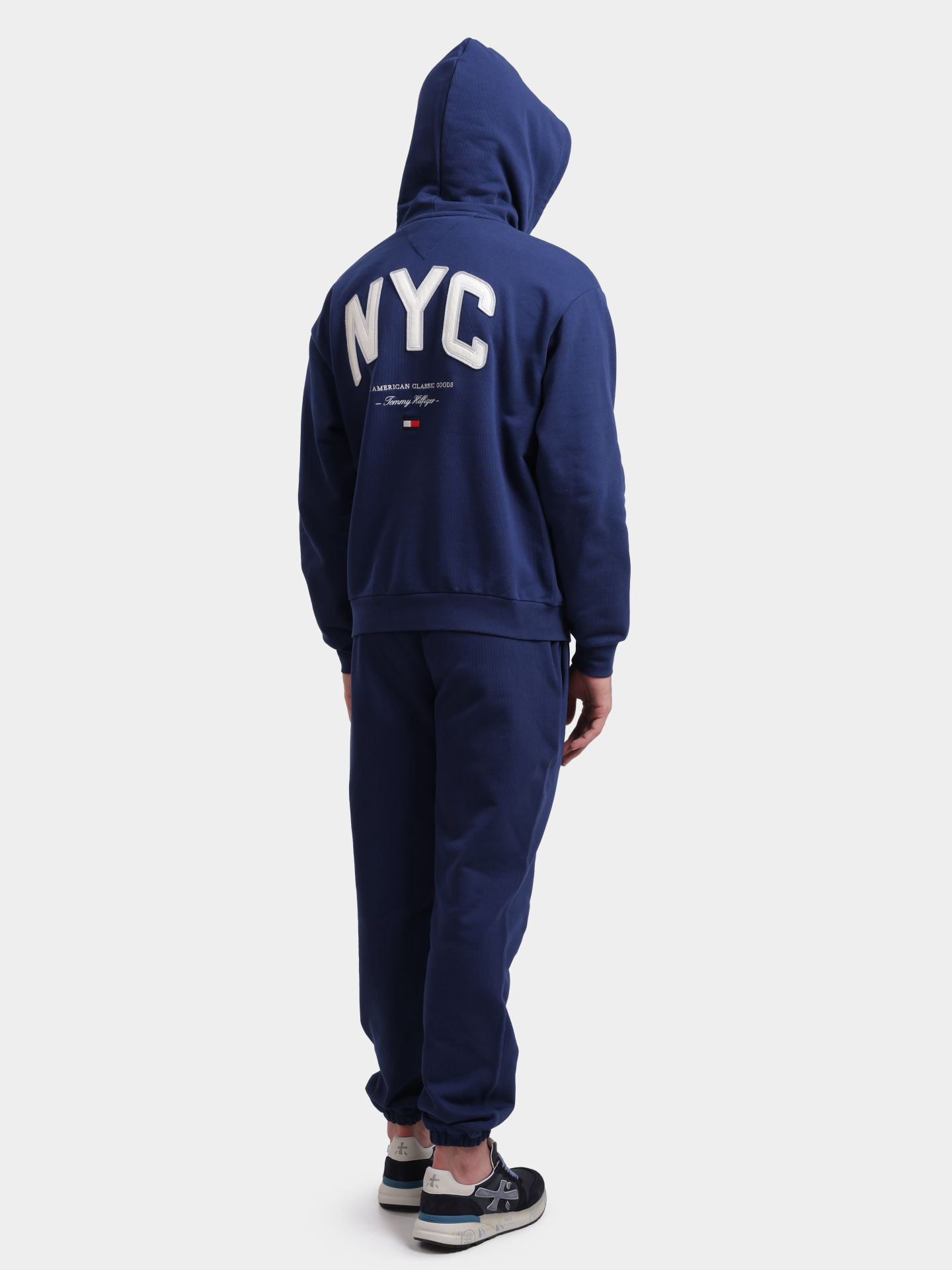 Мастерка Tommy Hilfiger MW0MW39683 мужская с вышивкой  — купить в интернет-магазине Verdistore