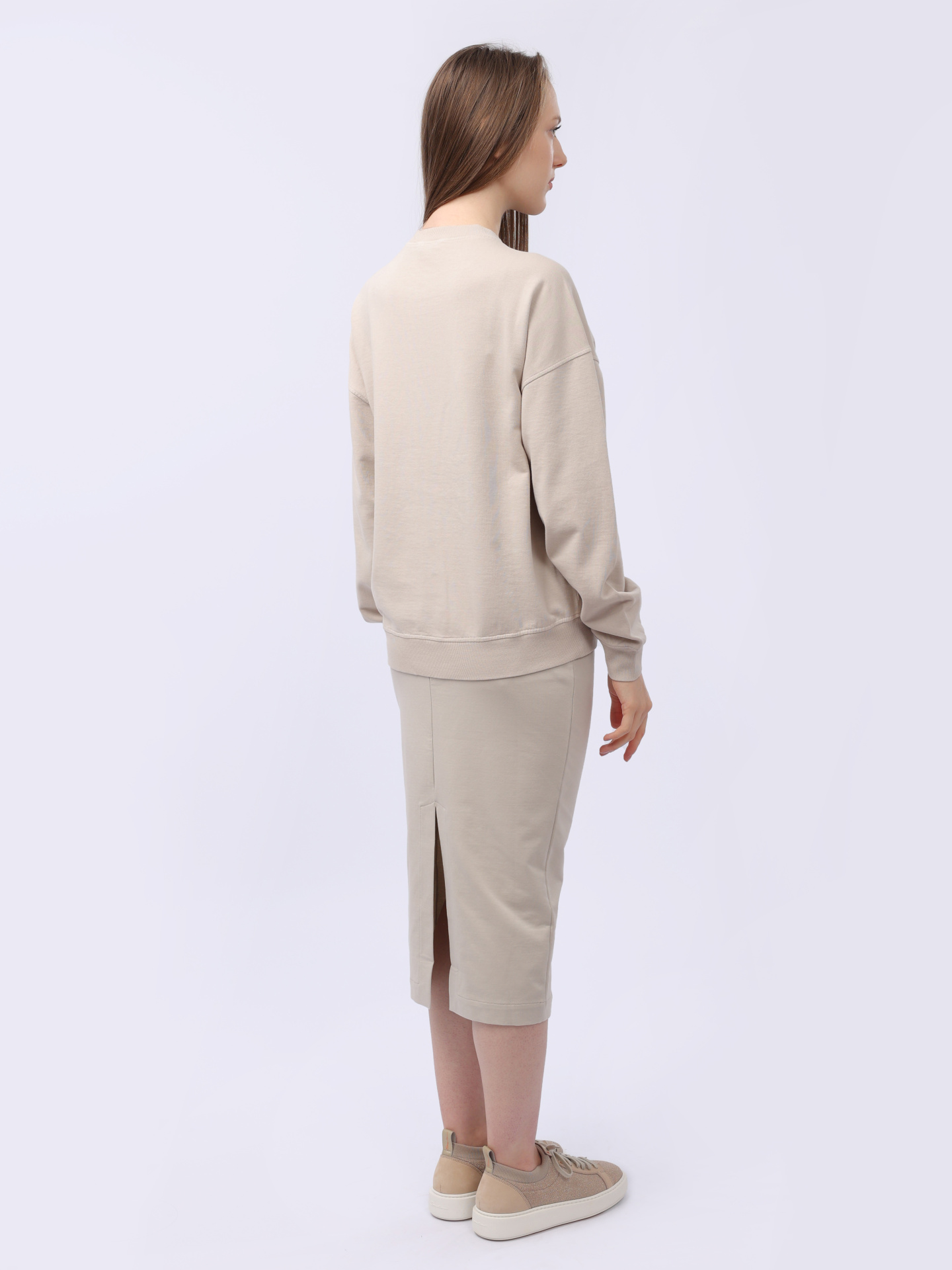 Свитшот Brunello Cucinelli MD869B1386 C9000 бежевый женский из хлопка — купить в интернет-магазине Verdistore