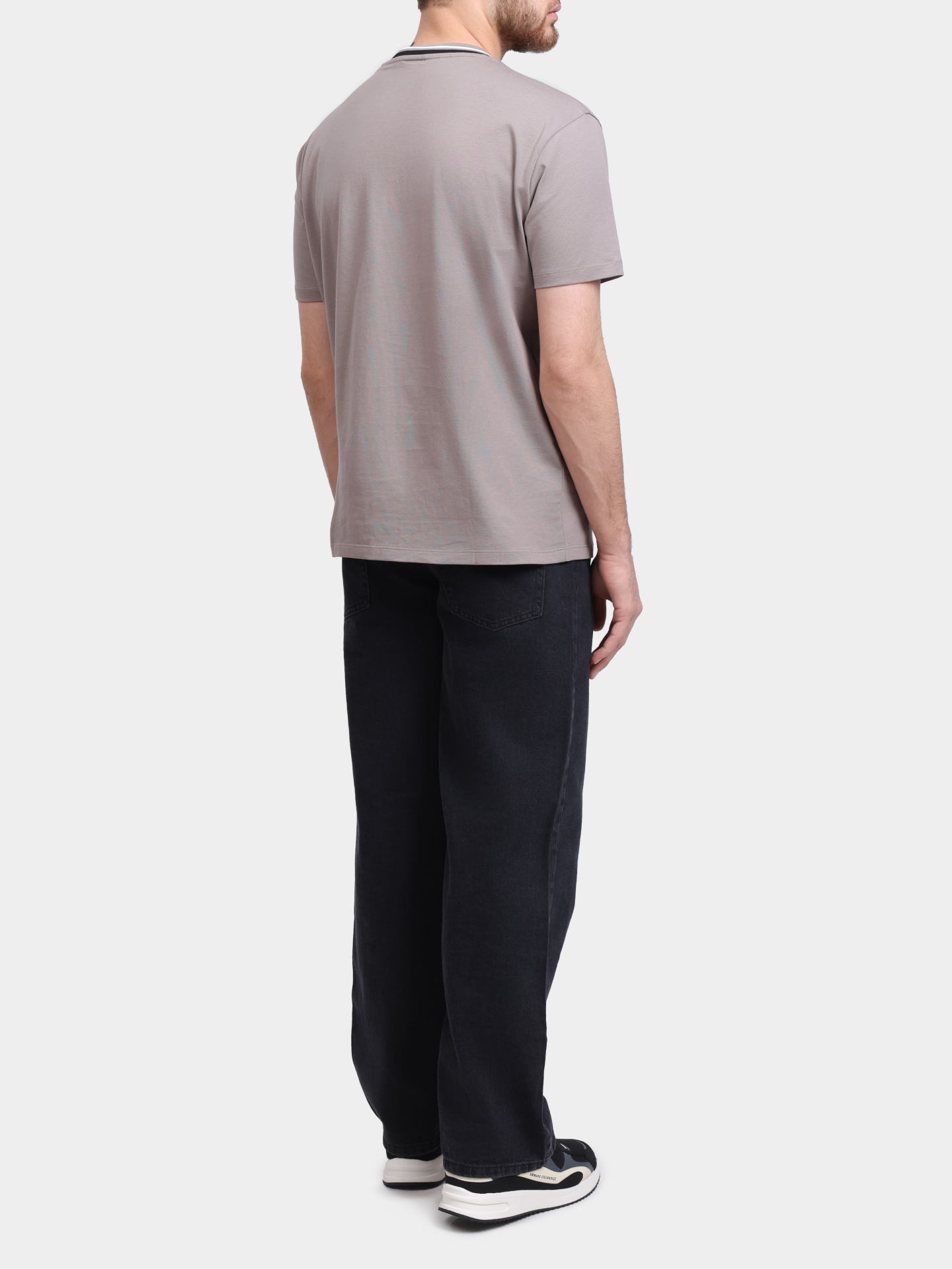 Футболка Armani Exchange XM001795 AF10361 U6107 бежевая мужская — купить в интернет-магазине Verdistore