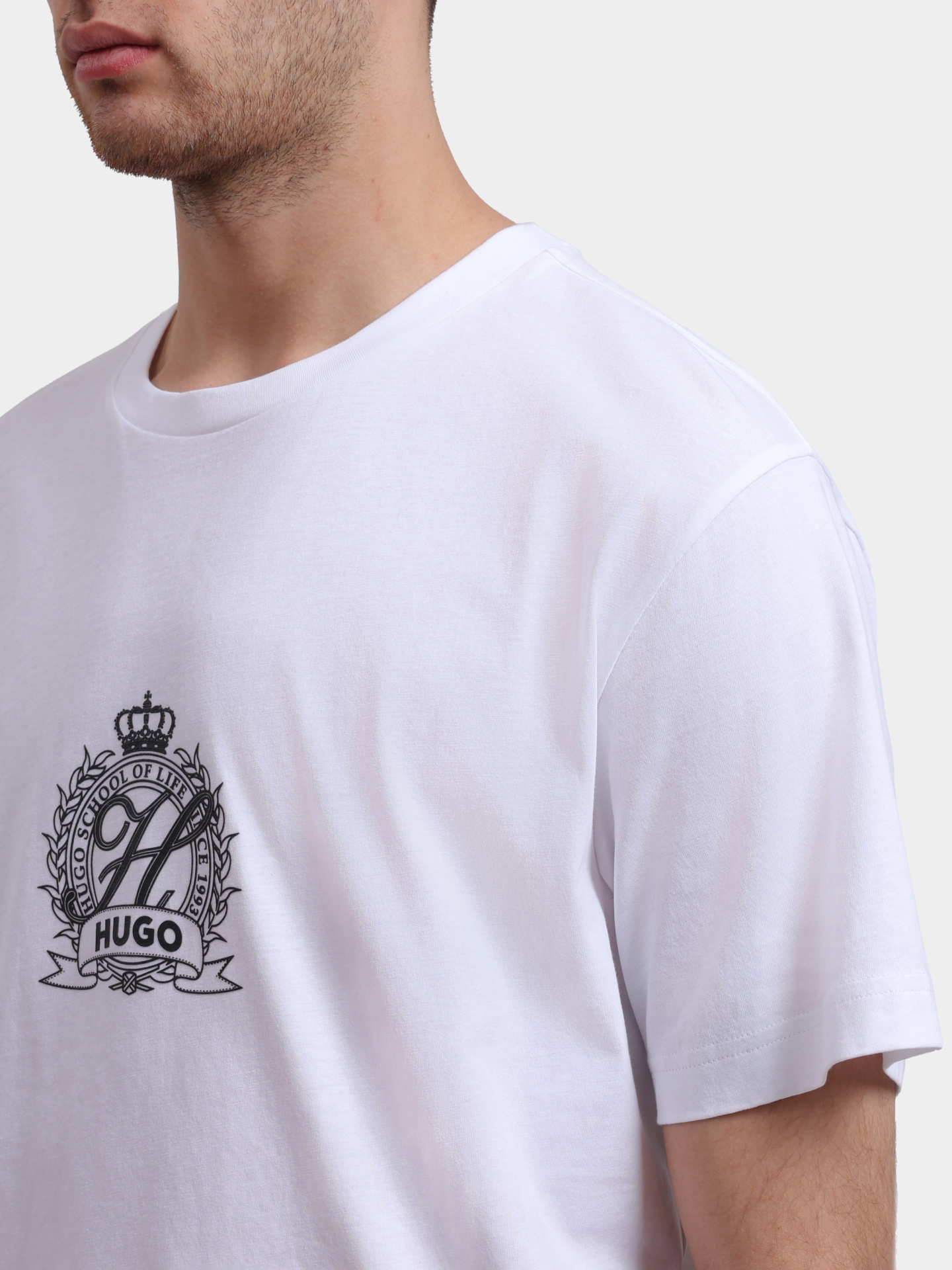 Футболка Hugo Daminor 10258299 мужская белая с принтом — купить в интернет-магазине Verdistore
