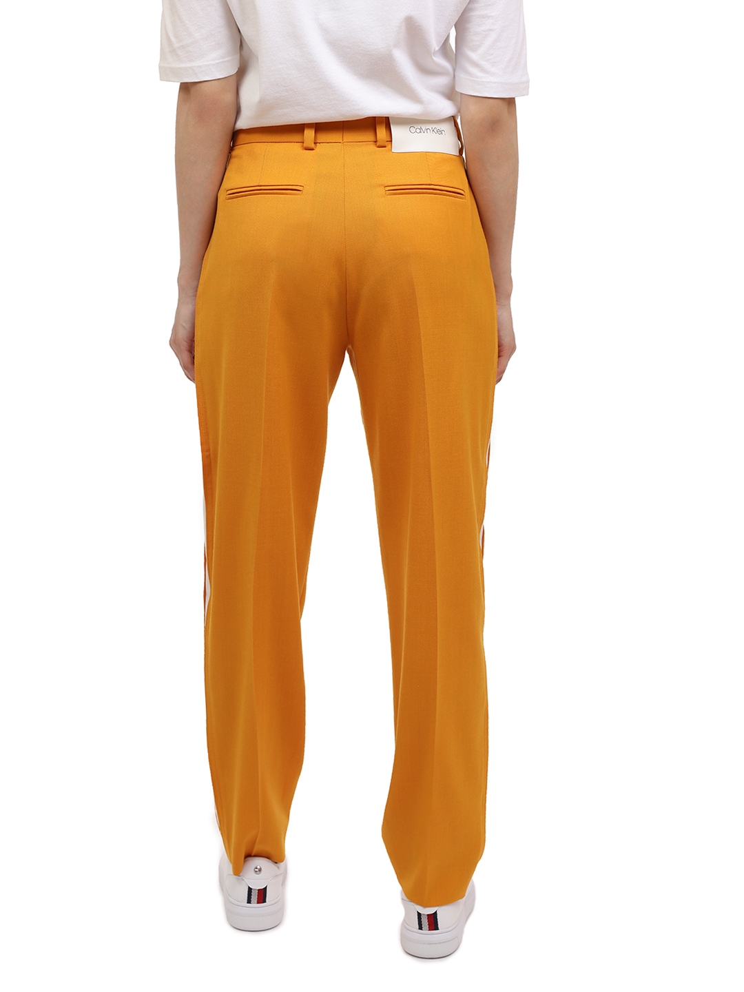 Брюки Calvin Klein K20K200433 желтые женские с лампасами — купить в интернет-магазине Verdistore