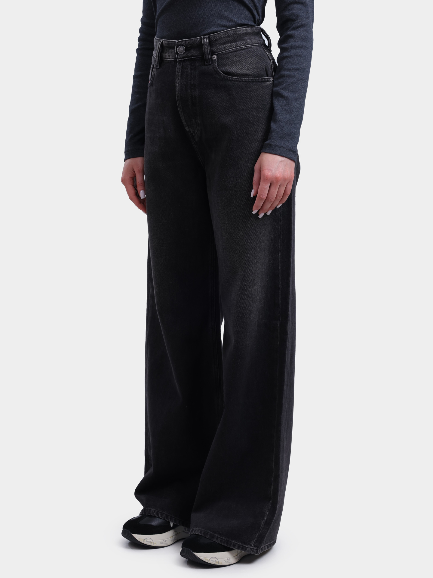 Джинсы Diesel A0692509J9602 темно-серые женские — купить в интернет-магазине Verdistore