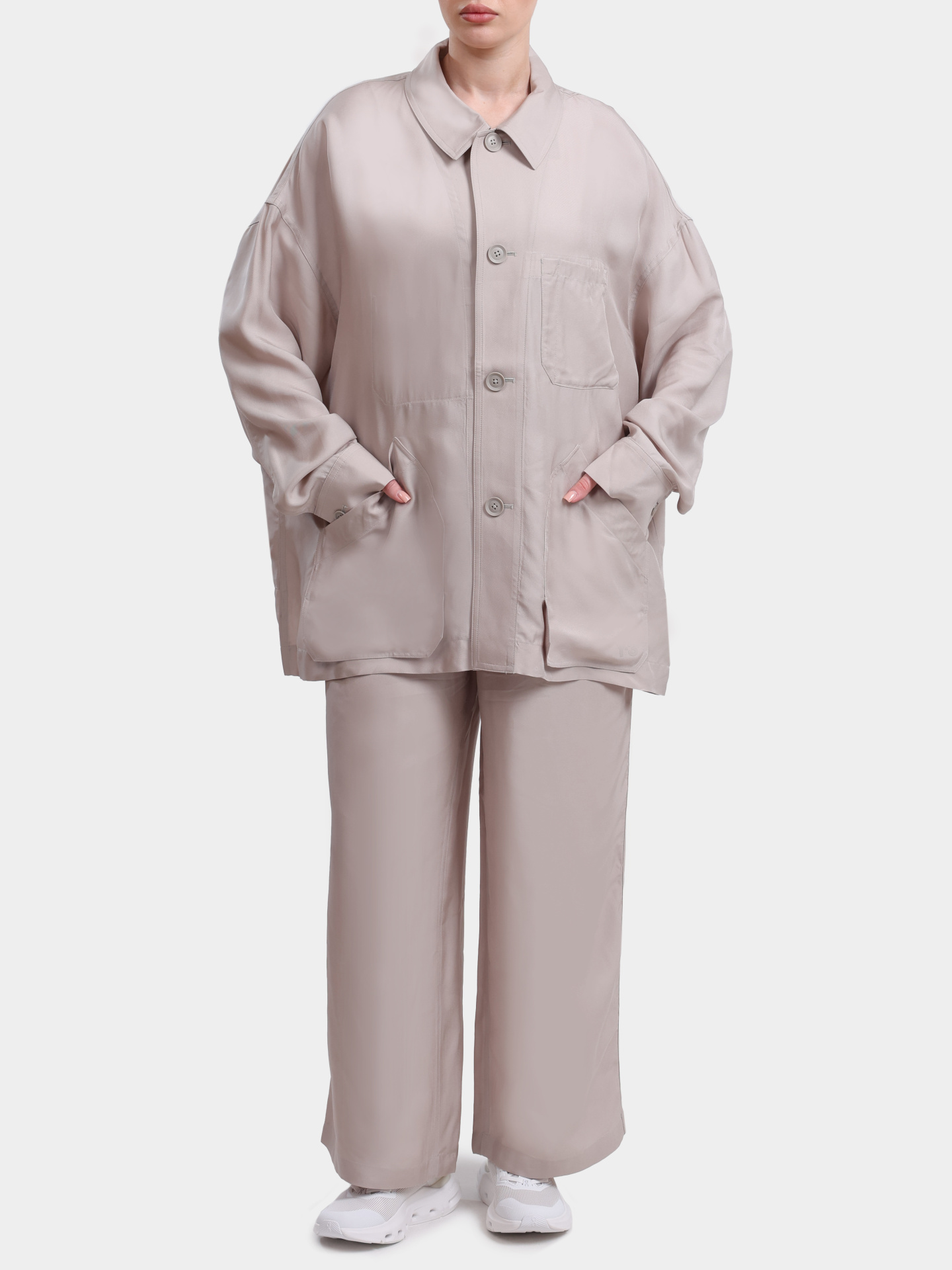 Рубашка Y-3 KQ7297 LIGHTBROWN бежевая женская с накладными карманами — купить в интернет-магазине Verdistore