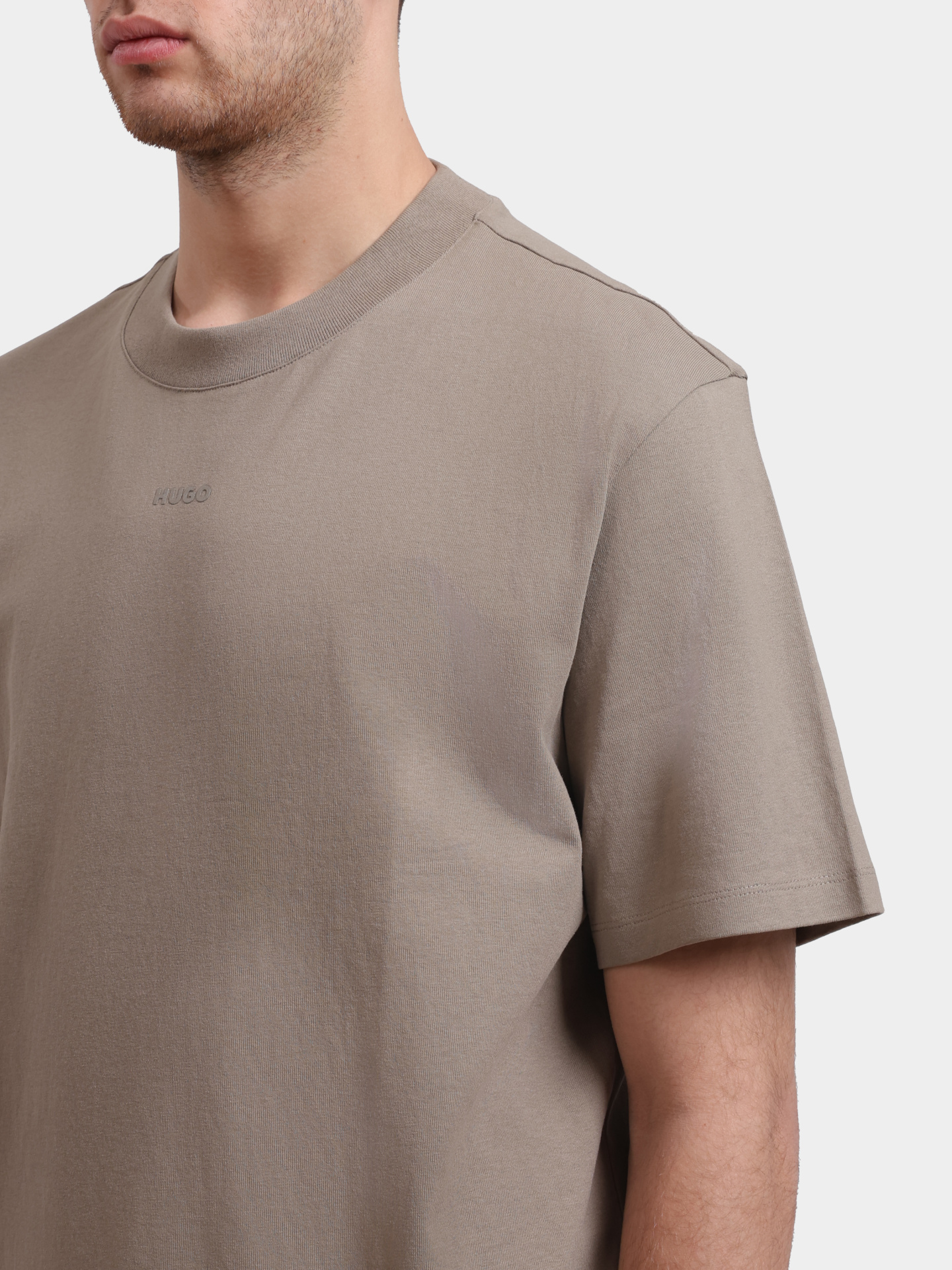 Футболка Hugo Dapolino 10248326 01 бежевая мужская — купить в интернет-магазине Verdistore