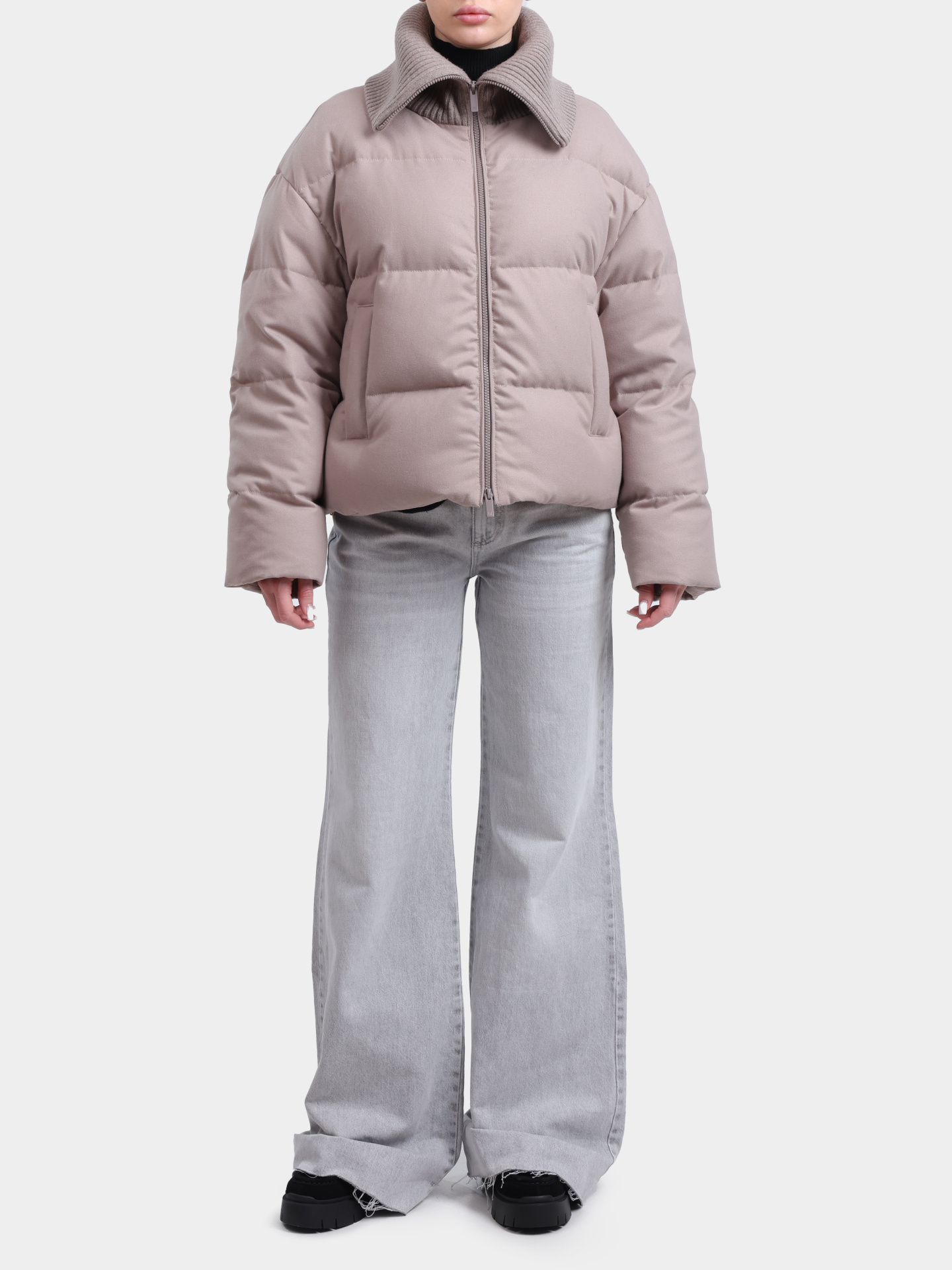 Пуховик GIANO 002 бежевый женский укороченный с трикотажным воротом — купить в интернет-магазине Verdistore