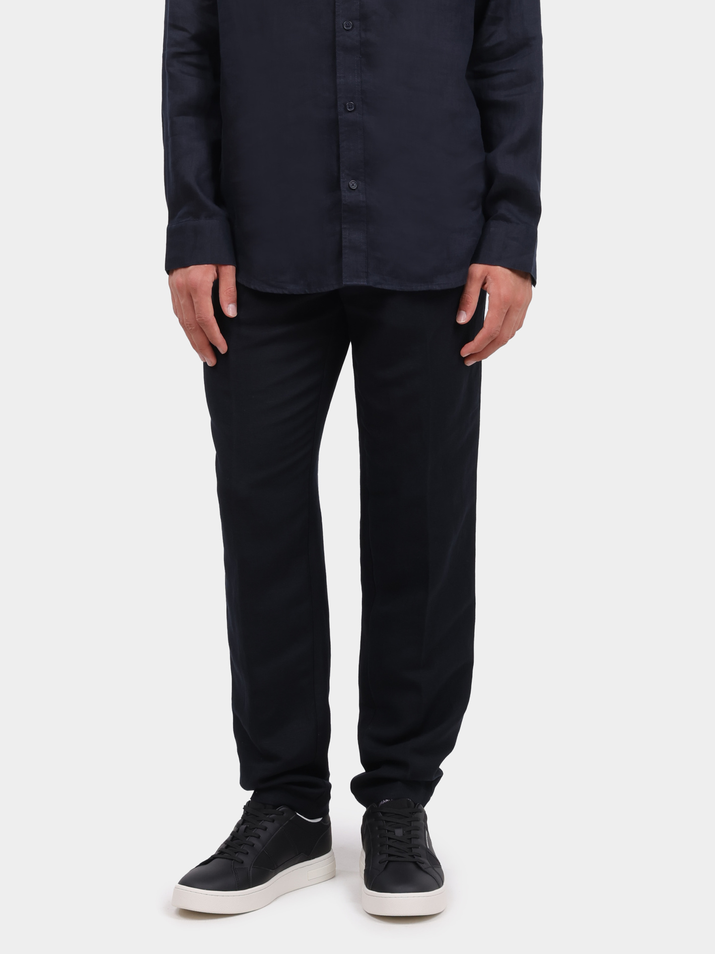 Брюки Armani Exchange 8NZP15 ZNFNZ 1583 темно-синие мужские льняные — купить в интернет-магазине Verdistore