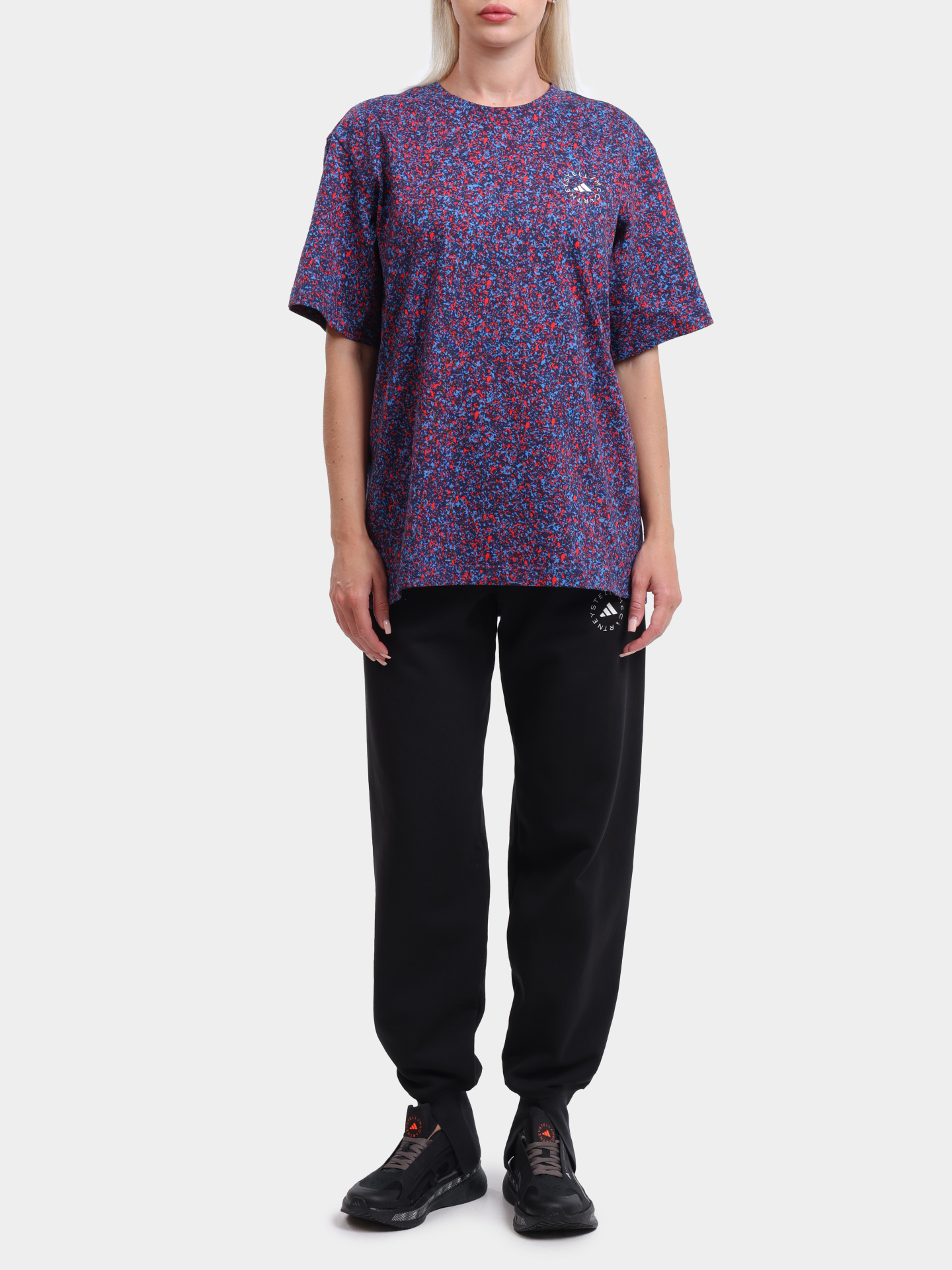 Футболка Adidas by Stella McCartney JJ0083 WHIACTREDTEAMNAVBLU хлопковая женская — купить в интернет-магазине Verdistore