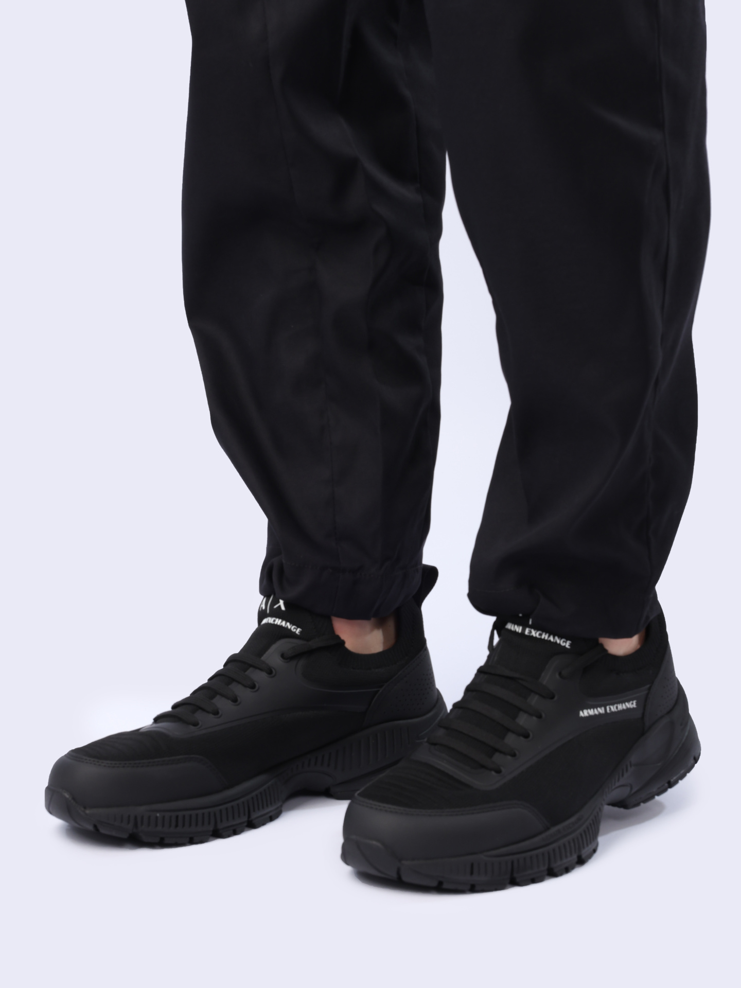 Кроссовки Armani Exchange XUX232 XV870 00002 черные мужские с изогнутой подошвой — купить в интернет-магазине Verdistore