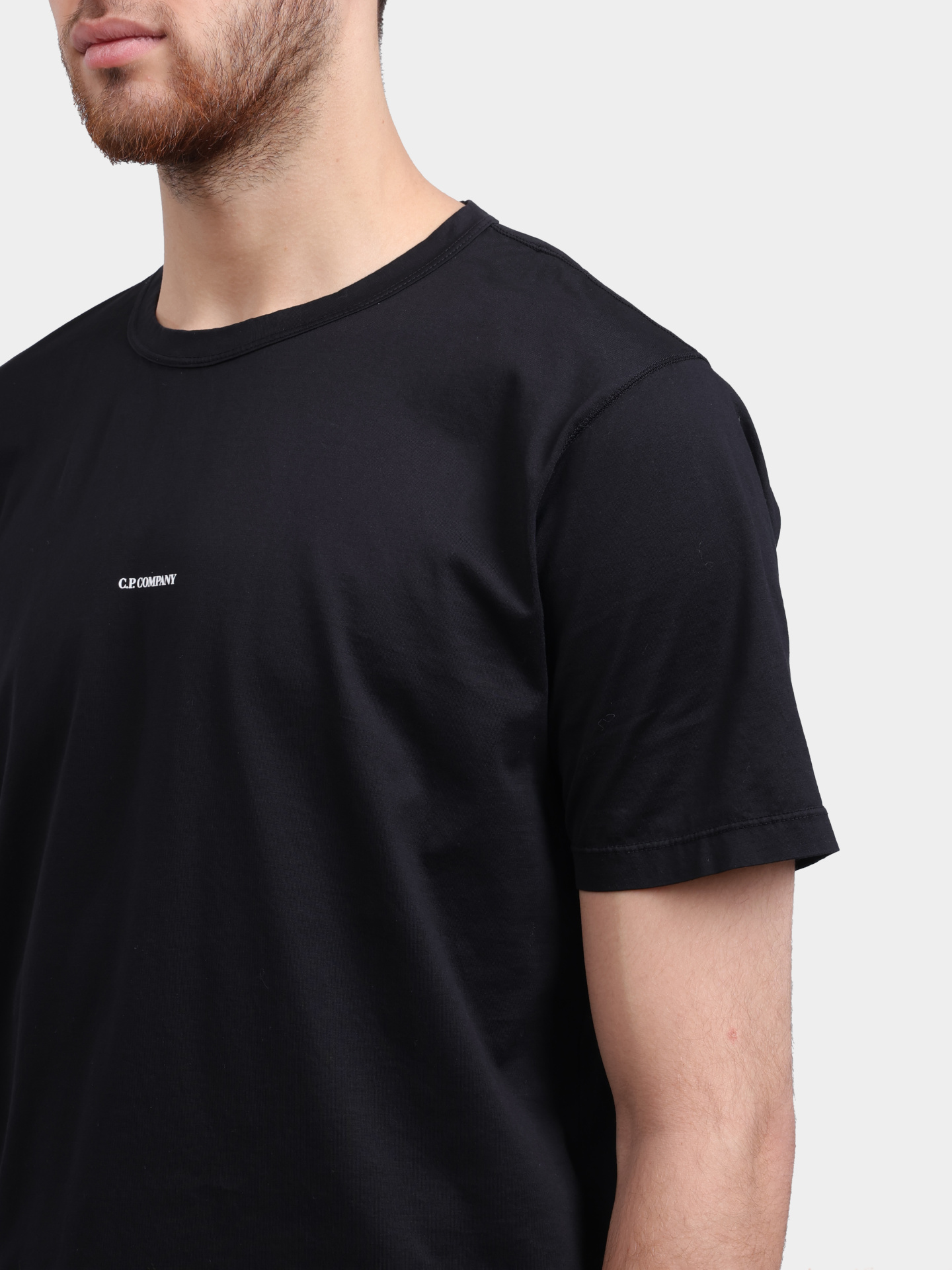 Футболка C.P. Company 19CMTS161A-006374G черная мужская с логотипом — купить в интернет-магазине Verdistore