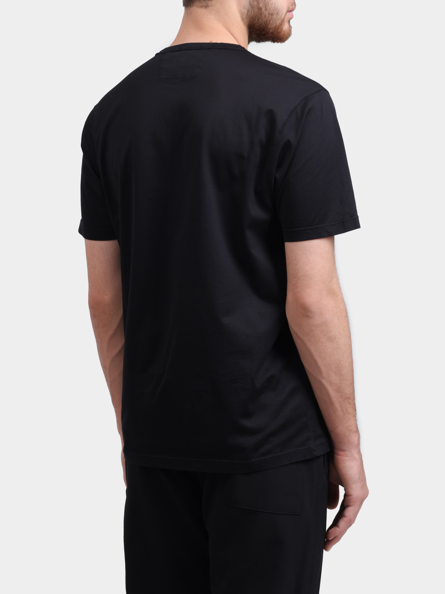 Футболка C.P. Company 19CMTS161A-006374G черная мужская с логотипом — купить в интернет-магазине Verdistore