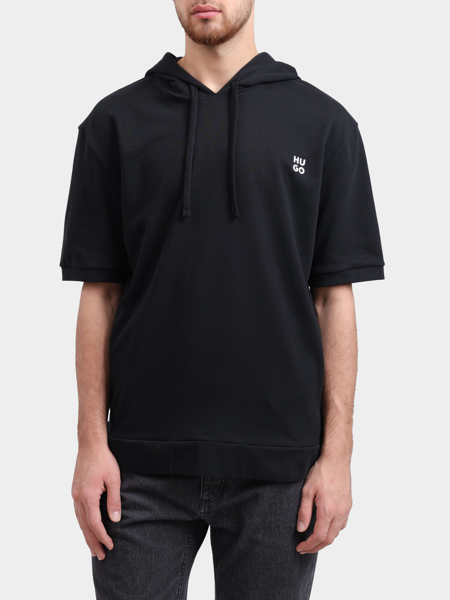 Худи HUGO RED DEVON_HOODED T-SHIRT 10262201 01 50540164 001 черная мужская с коротким рукавом  — купить в интернет-магазине Verdistore