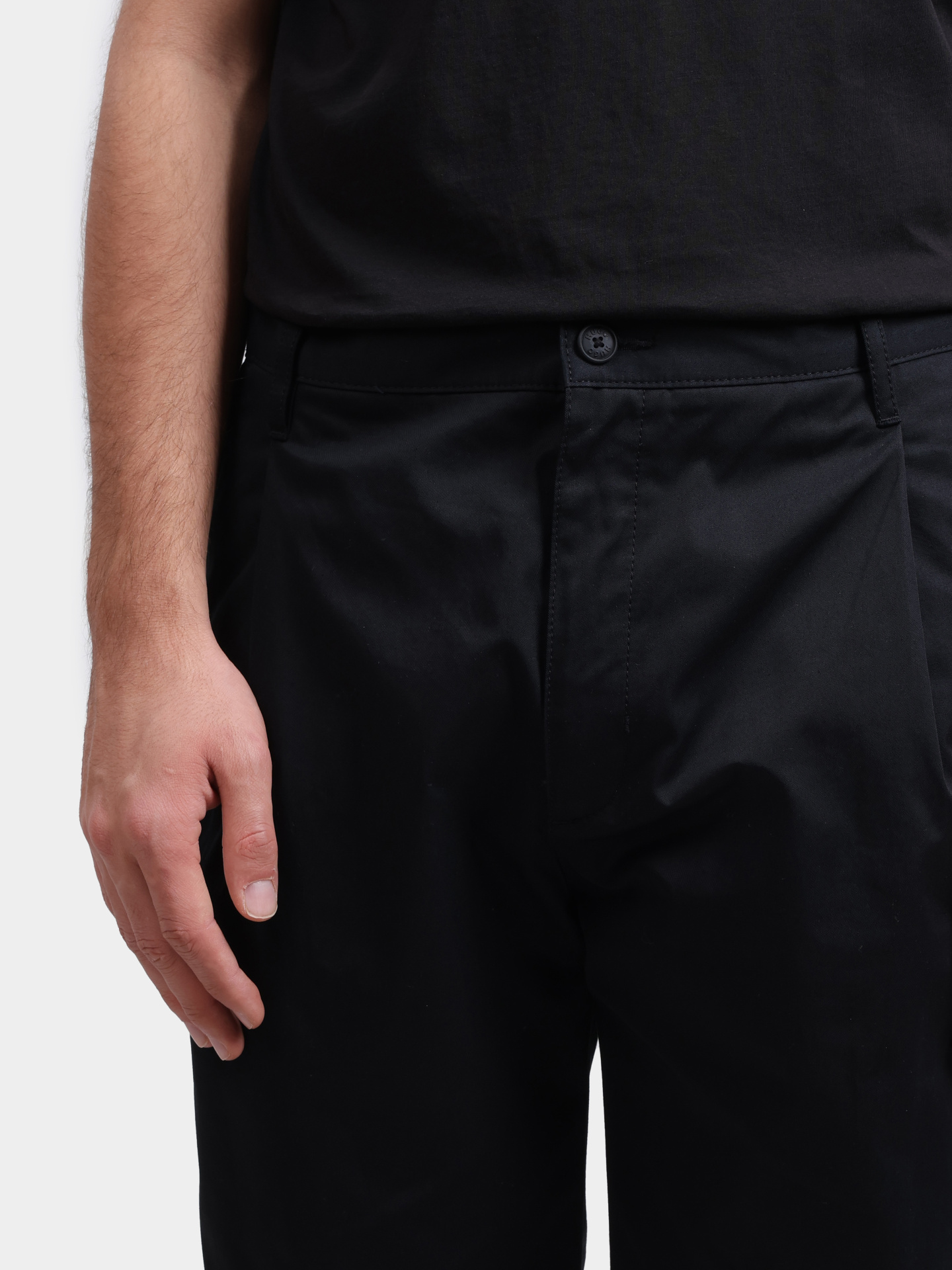 Брюки Hugo 50544758 001 черные прямого кроя — купить в интернет-магазине Verdistore