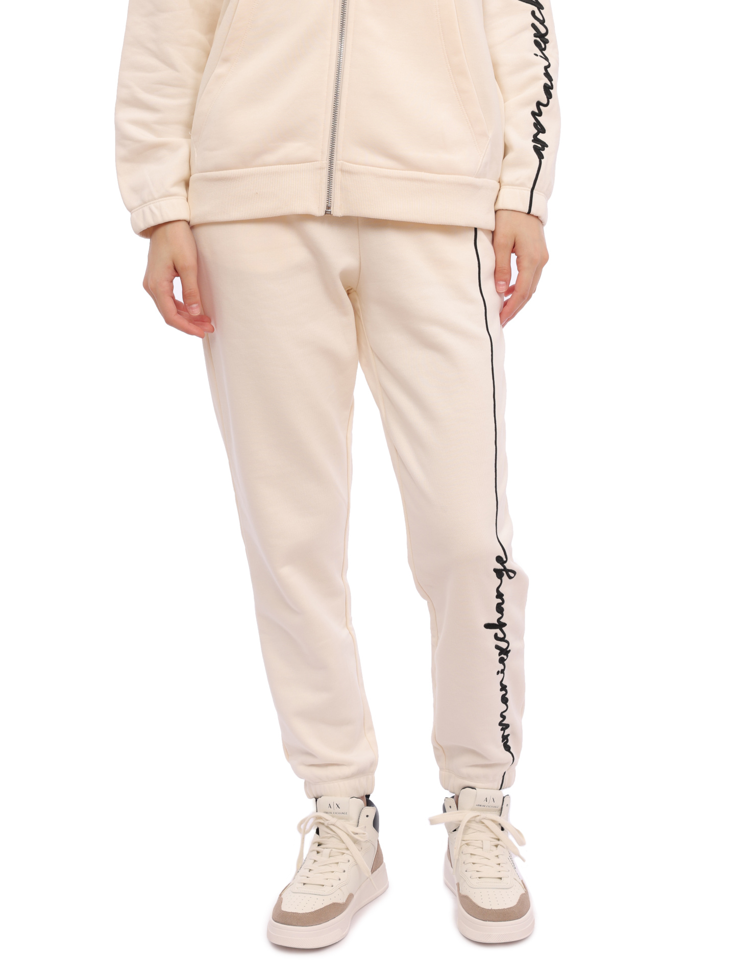 Брюки спортивные Armani Exchange 6RYP70 YJBRZ 1130 белые женские с логотипом — купить в интернет-магазине Verdistore