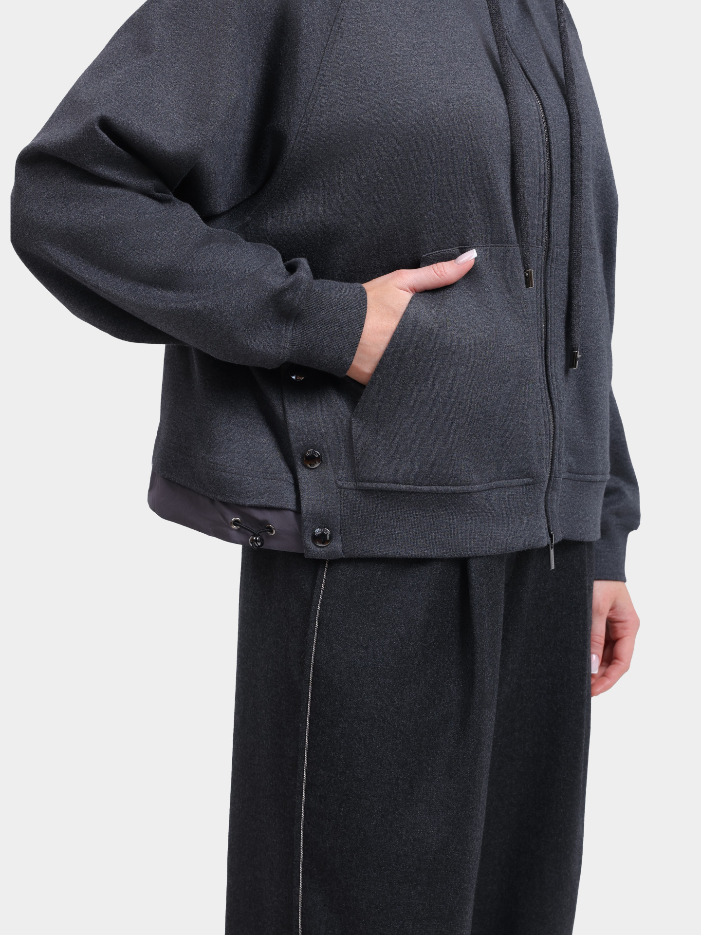 Мастерка Peserico S12058J0 6911A 73A серая женская укороченная — купить в интернет-магазине Verdistore