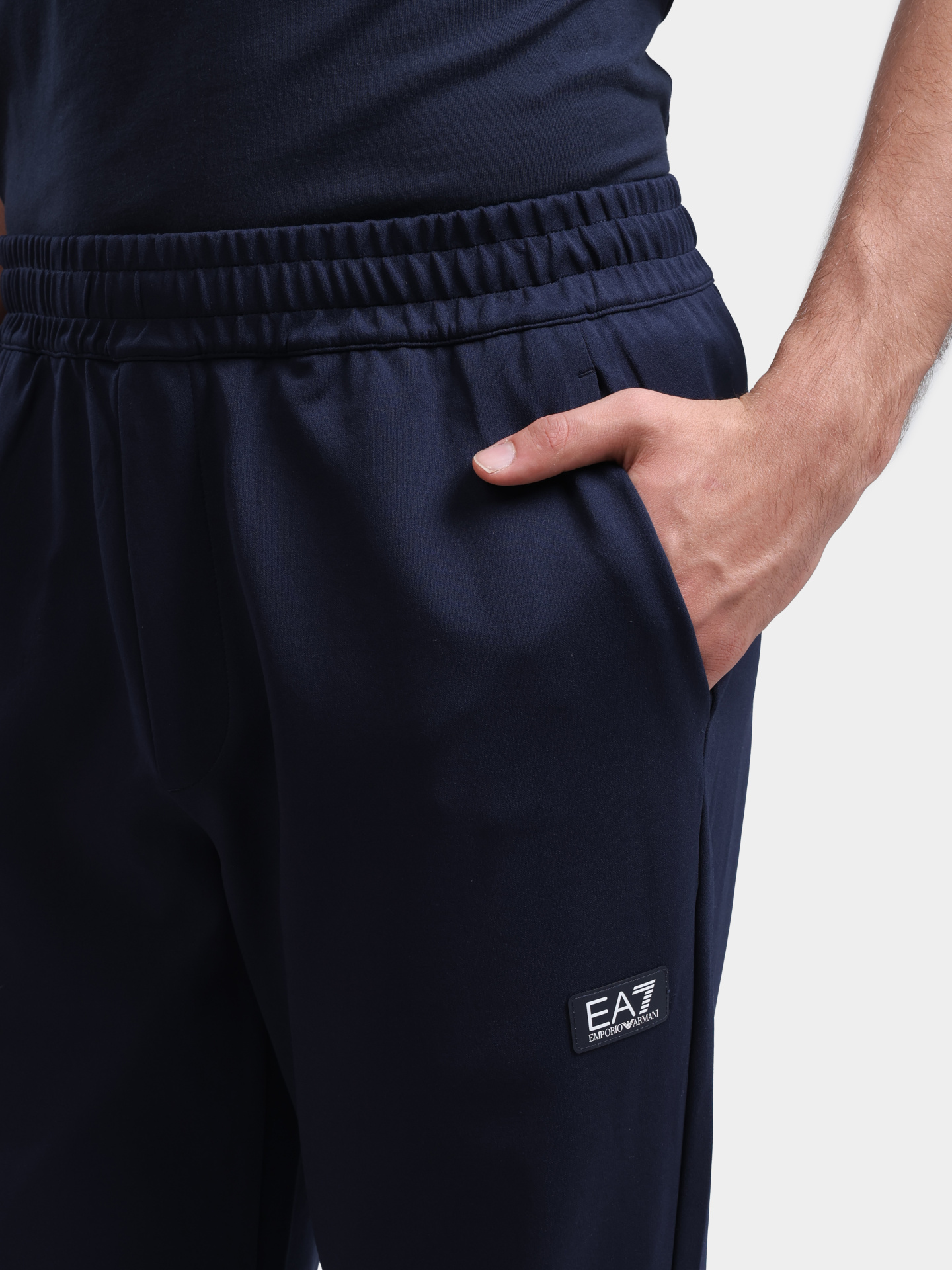 Брюки спортивные EA7 7M002340 AF16426 UB102 темно-синие мужские — купить в интернет-магазине Verdistore