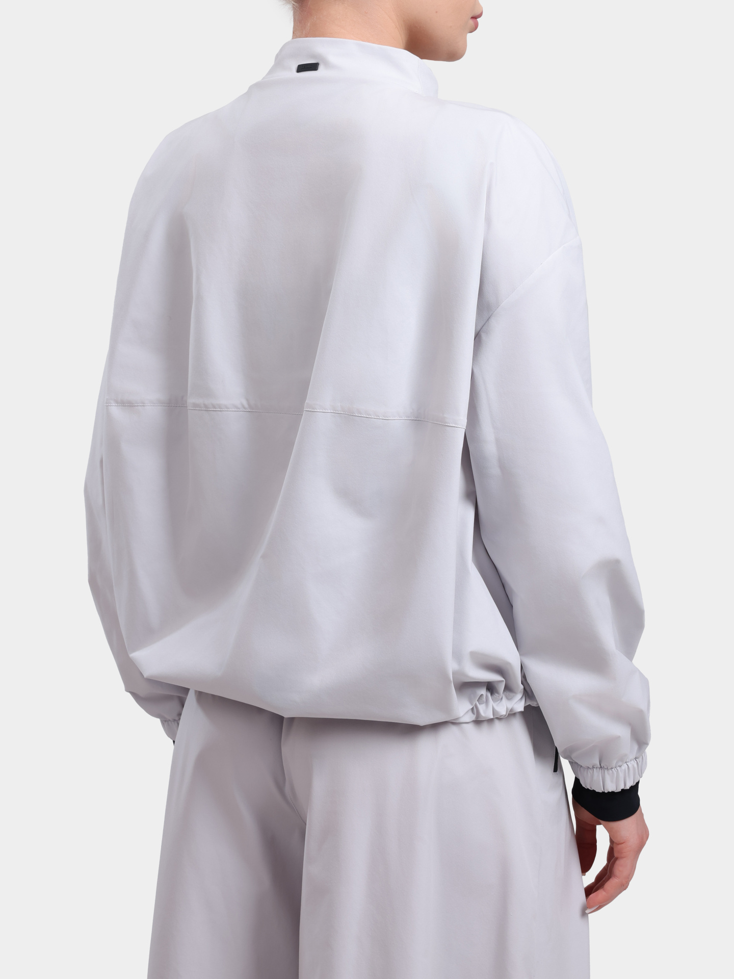 Ветровка Herno GI000288D 12503Z 1250 серая женская — купить в интернет-магазине Verdistore