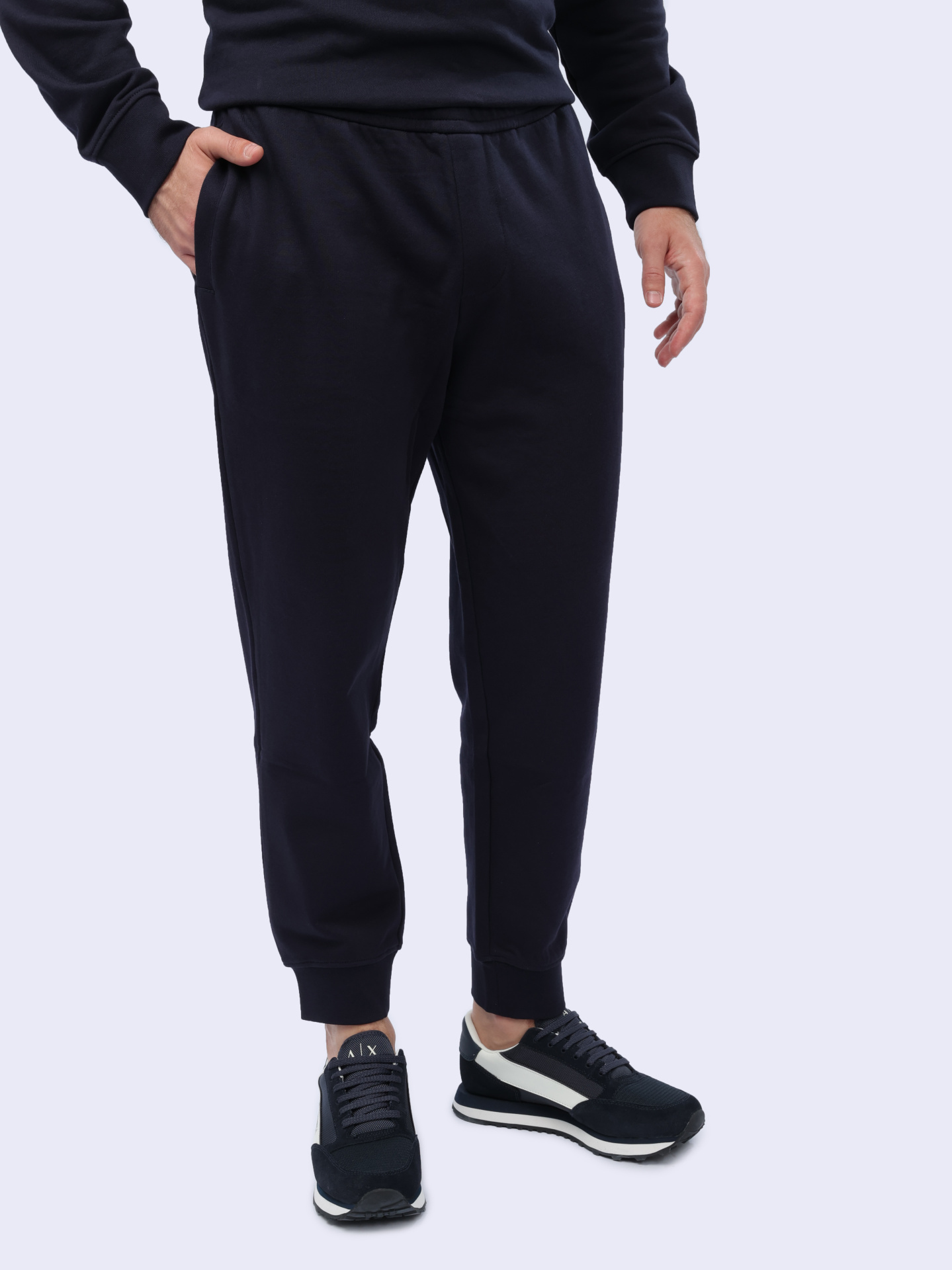 Брюки спортивные Armani Exchange 3DZPHH ZJGGZ 15CX темно-синие мужские из хлопка — купить в интернет-магазине Verdistore