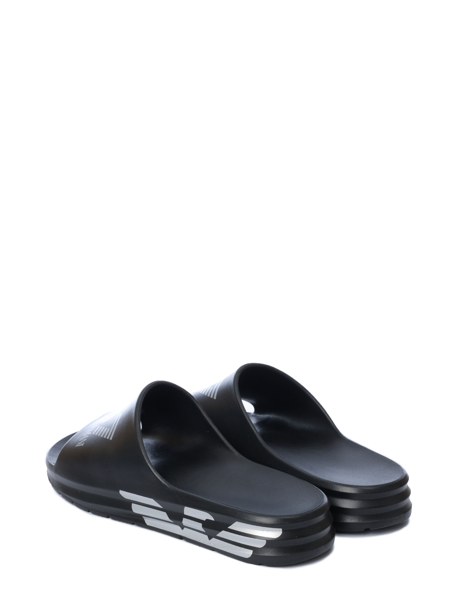 Шлепанцы черные с белым логотипом на массивной подошве  — купить в интернет-магазине Verdistore