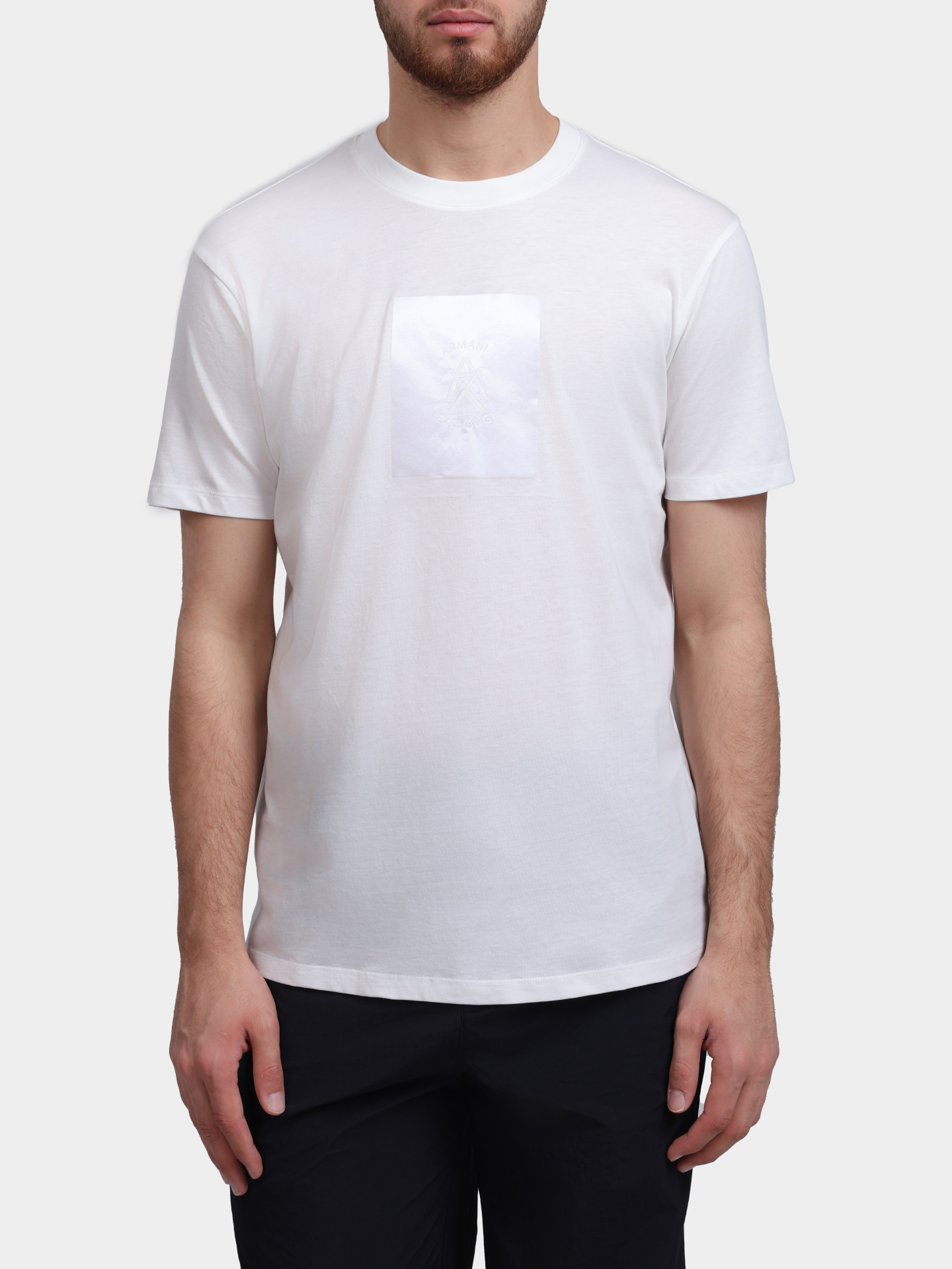 Футболка Armani Exchange XM002213 AF10356 U0009 белая мужская — купить в интернет-магазине Verdistore