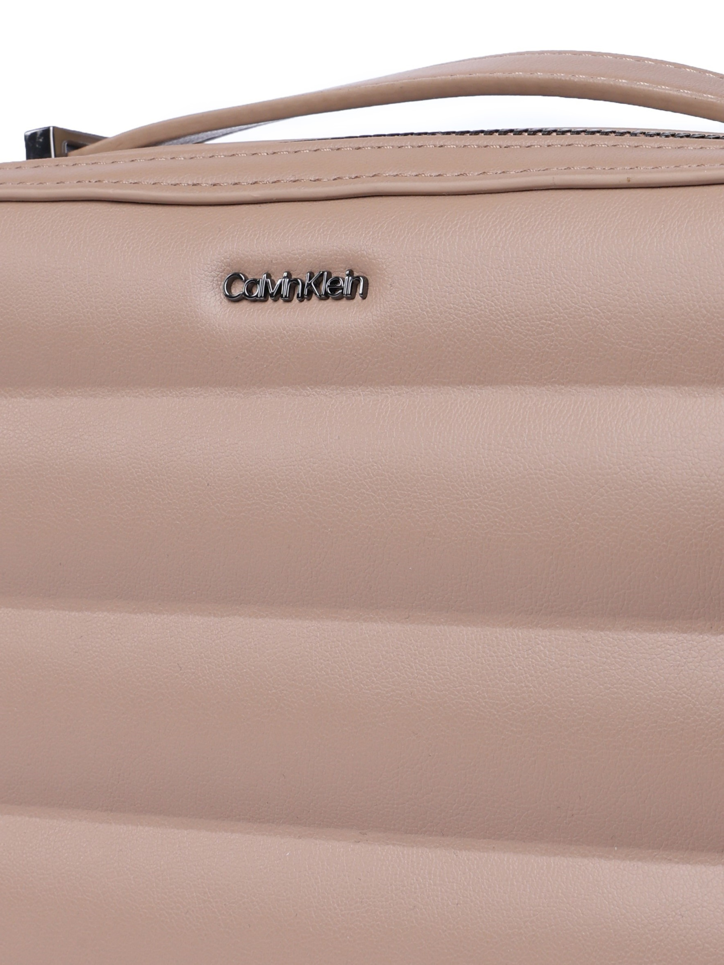 Сумка Calvin Klein K60K612114 PA6 бежевая женская — купить в интернет-магазине Verdistore