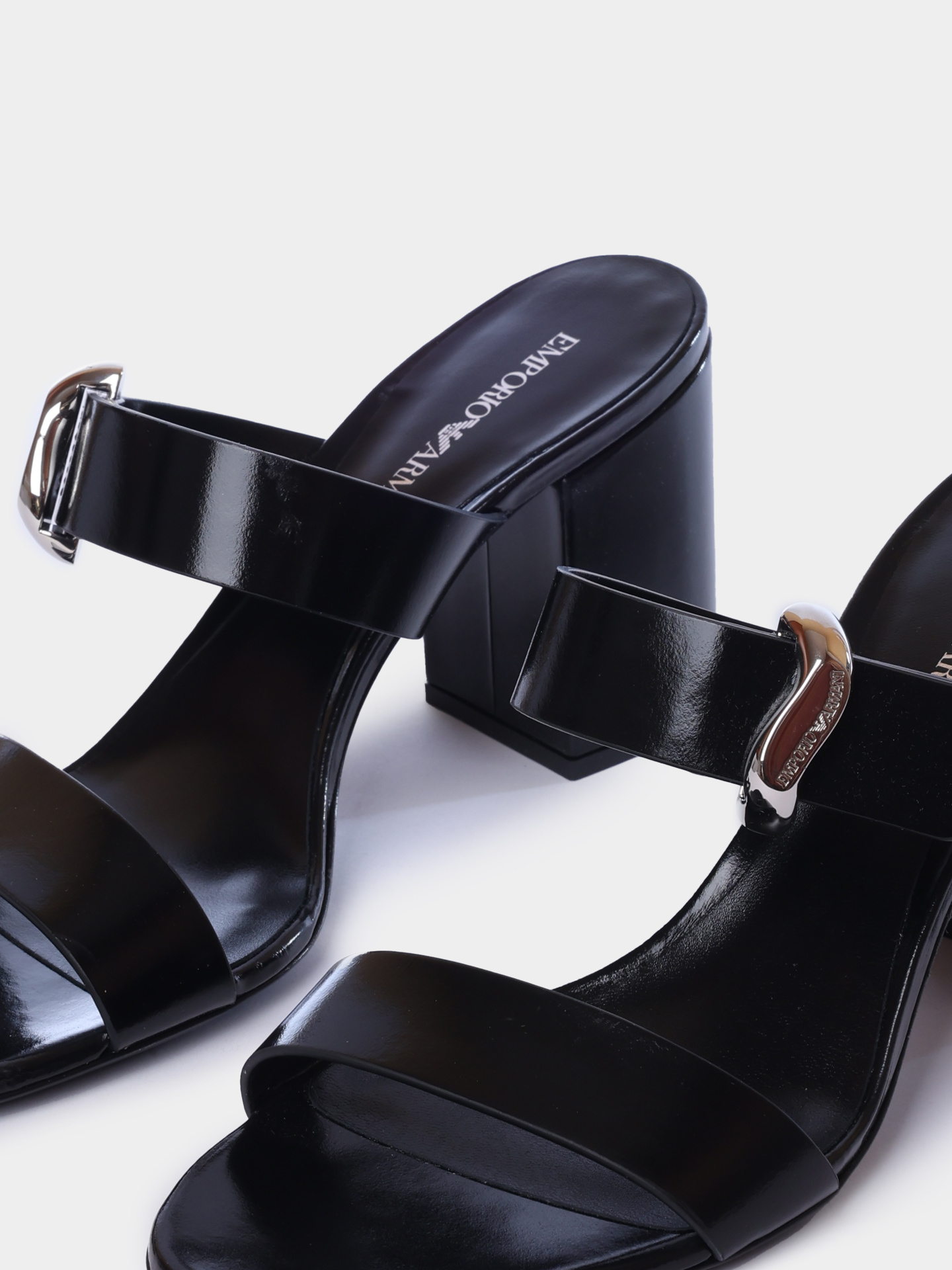 Сабо Emporio Armani EW004447 AF21961 UC001 кожаные женские — купить в интернет-магазине Verdistore