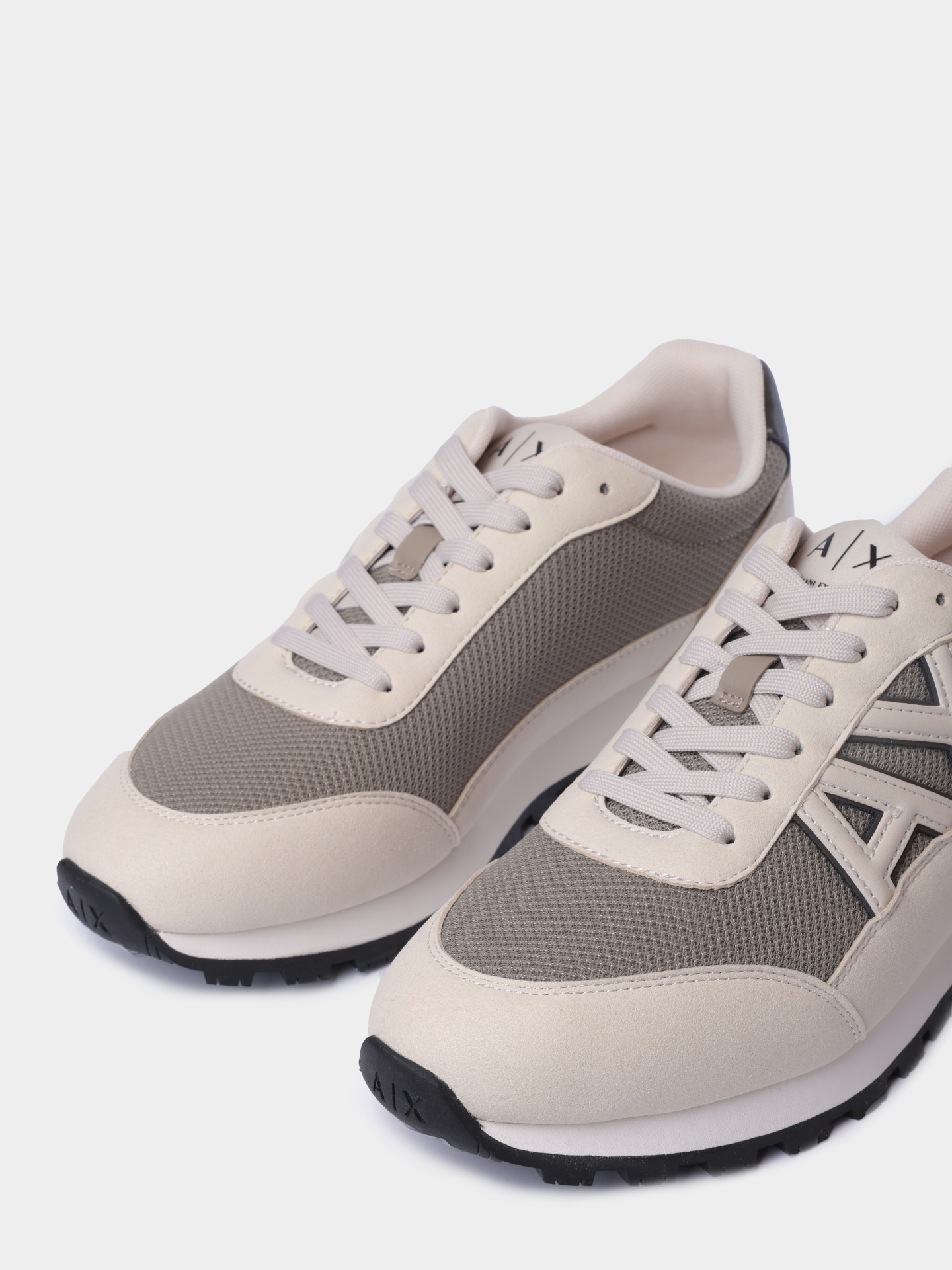 Кроссовки Armani Exchange XM001960 AF19388 MZ755 бежевые мужские — купить в интернет-магазине Verdistore