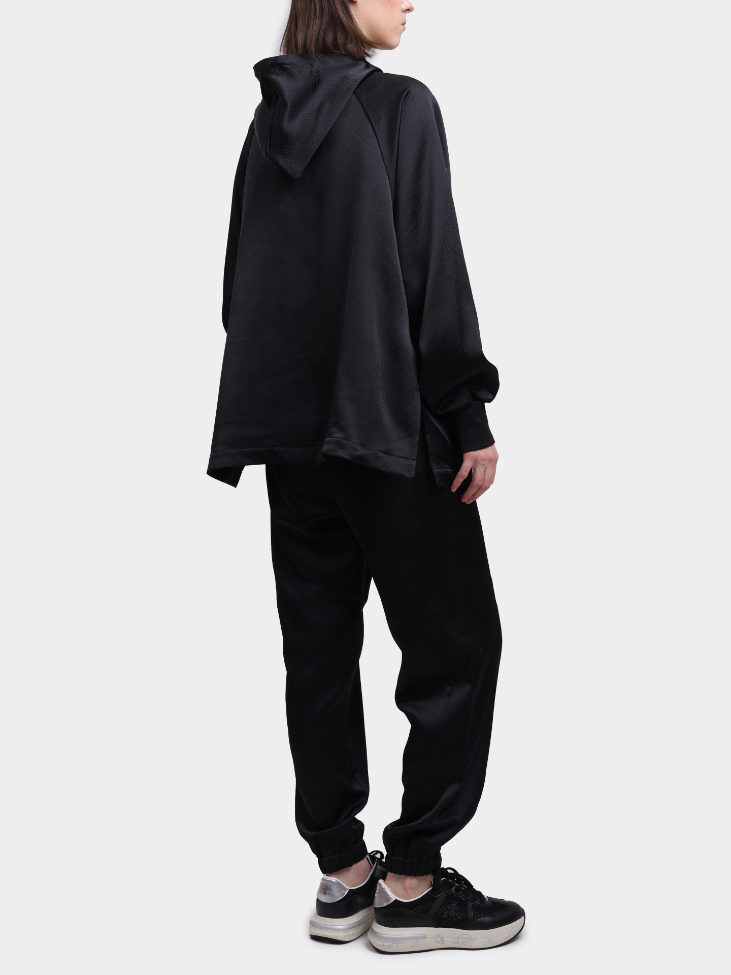 Куртка Y-3 IN4396 черная женская с капюшоном — купить в интернет-магазине Verdistore