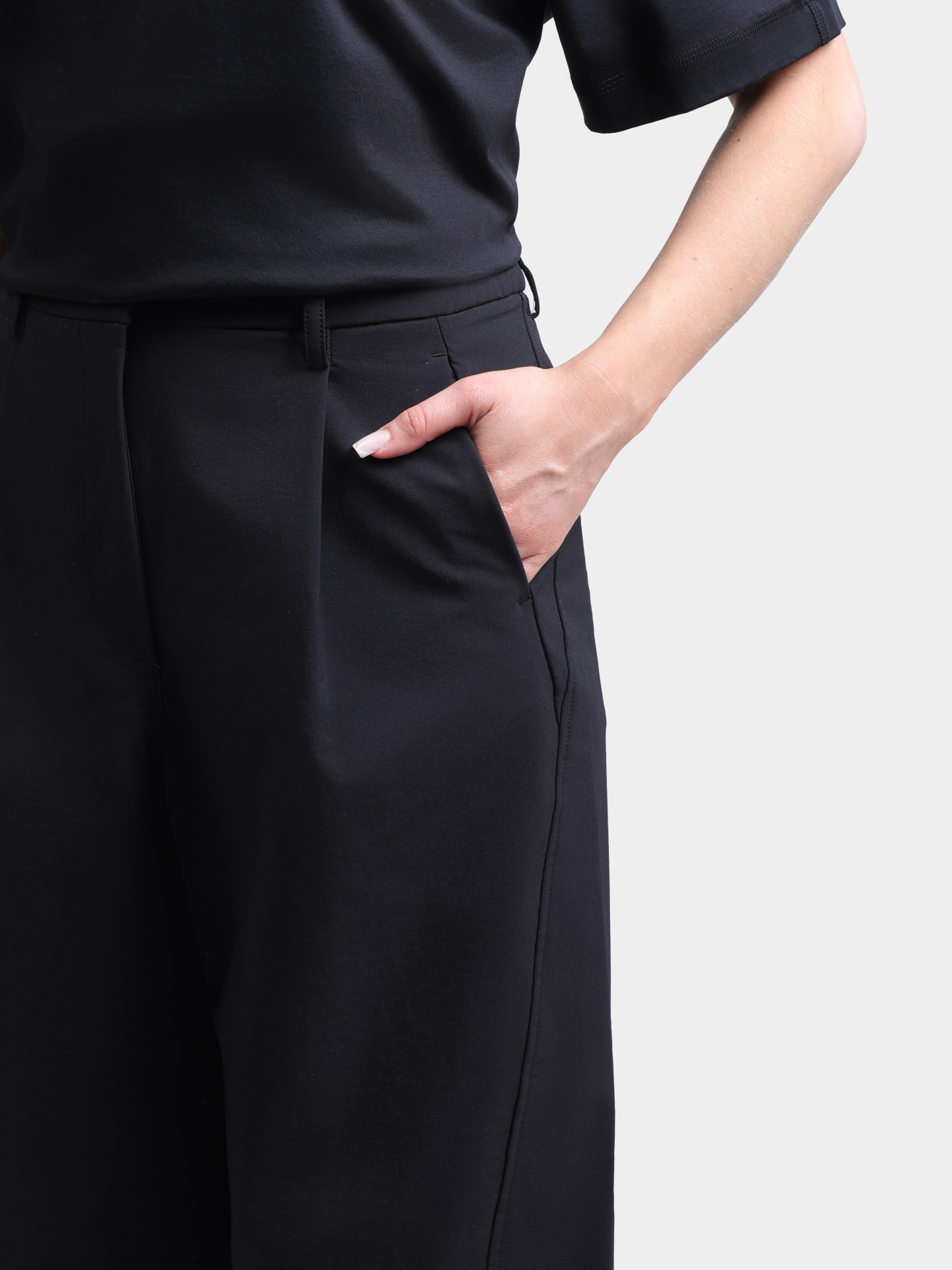 Брюки Laminar PT00063DL 12846S 9300 черные женские прямого кроя  — купить в интернет-магазине Verdistore