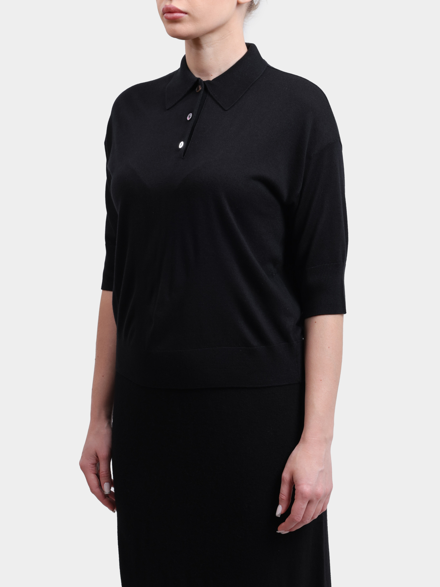 Поло Alpha Studio FE-7852B 3002 черное женское прямого кроя — купить в интернет-магазине Verdistore