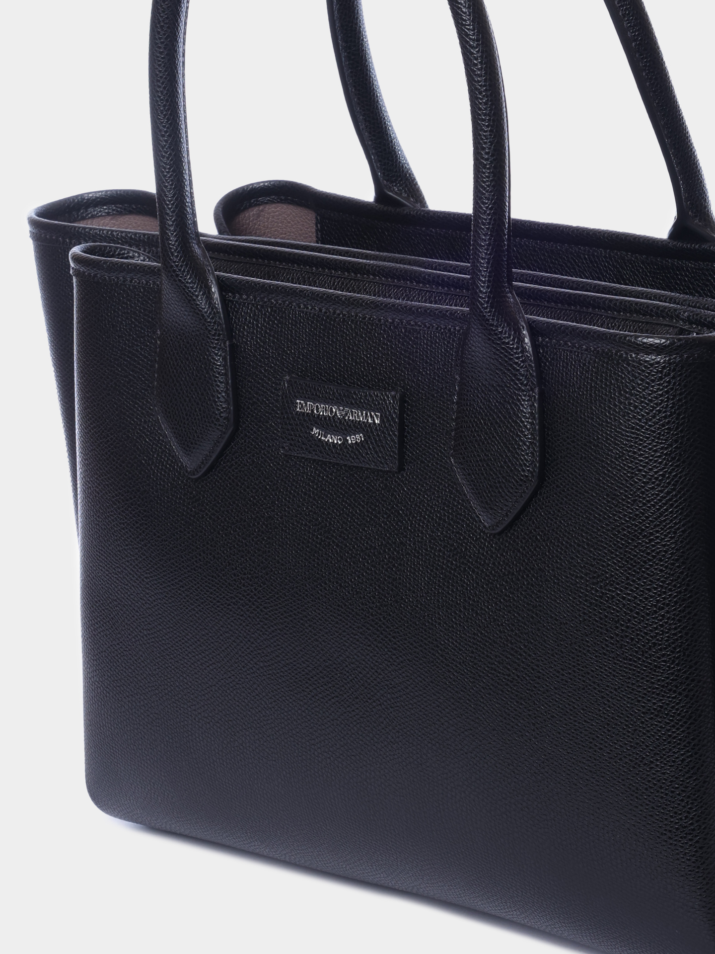 Сумка Emporio Armani EW002329 AF17799 MC149 черная женская — купить в интернет-магазине Verdistore