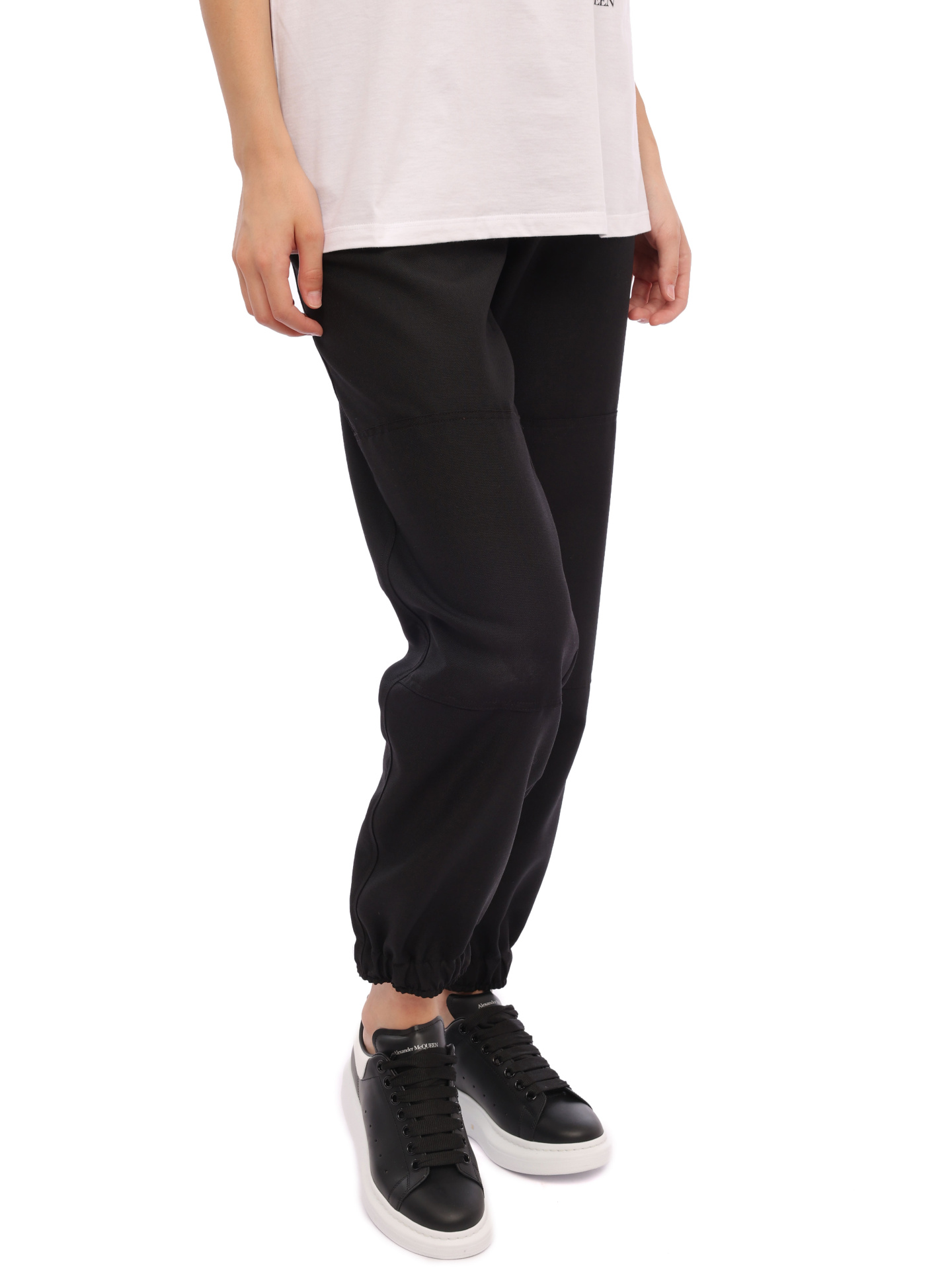 Брюки Alexander McQueen 678056-QSU63 1000 черные женские — купить в интернет-магазине Verdistore