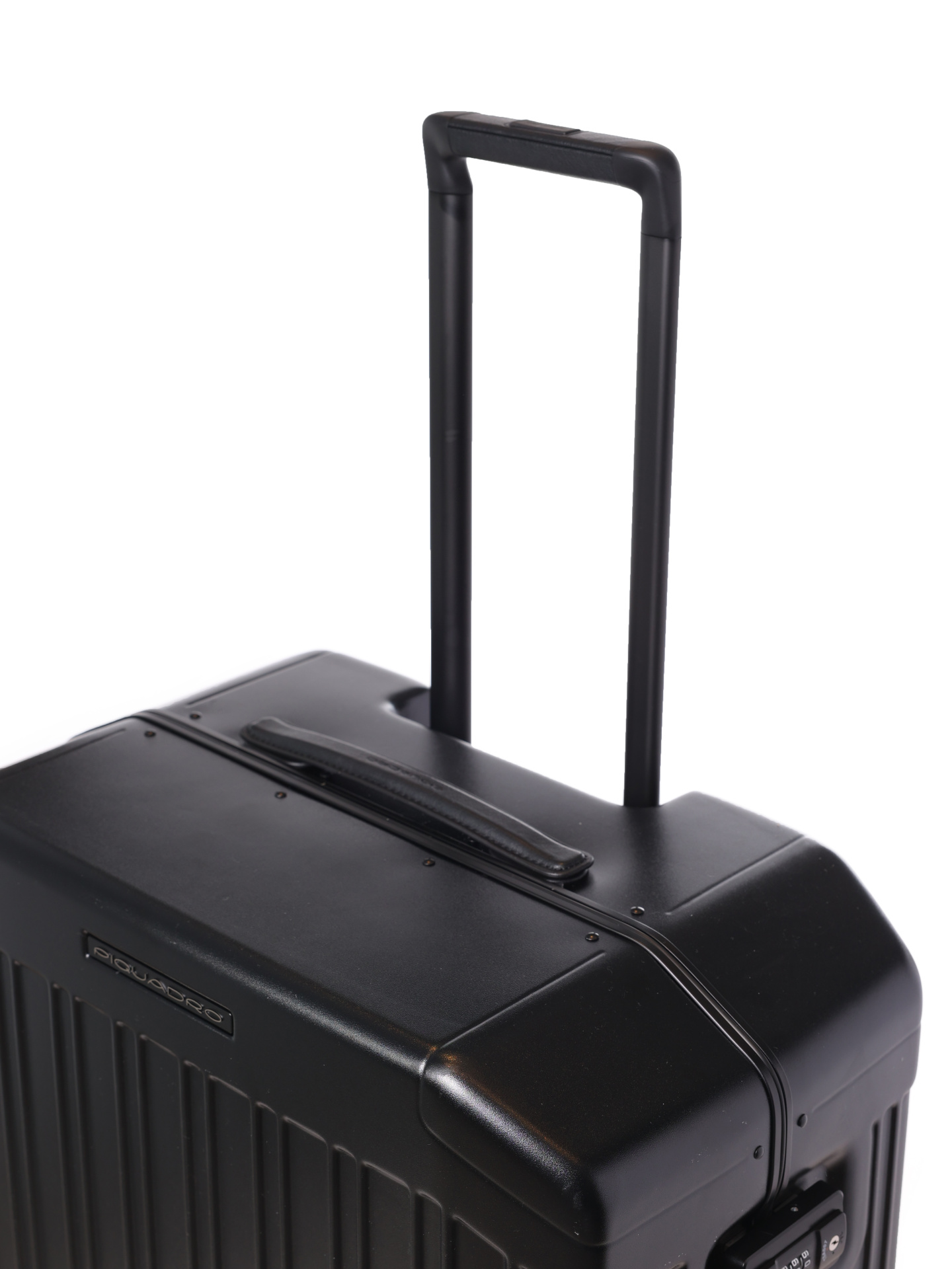 Чемодан — купить в интернет-магазине Verdistore