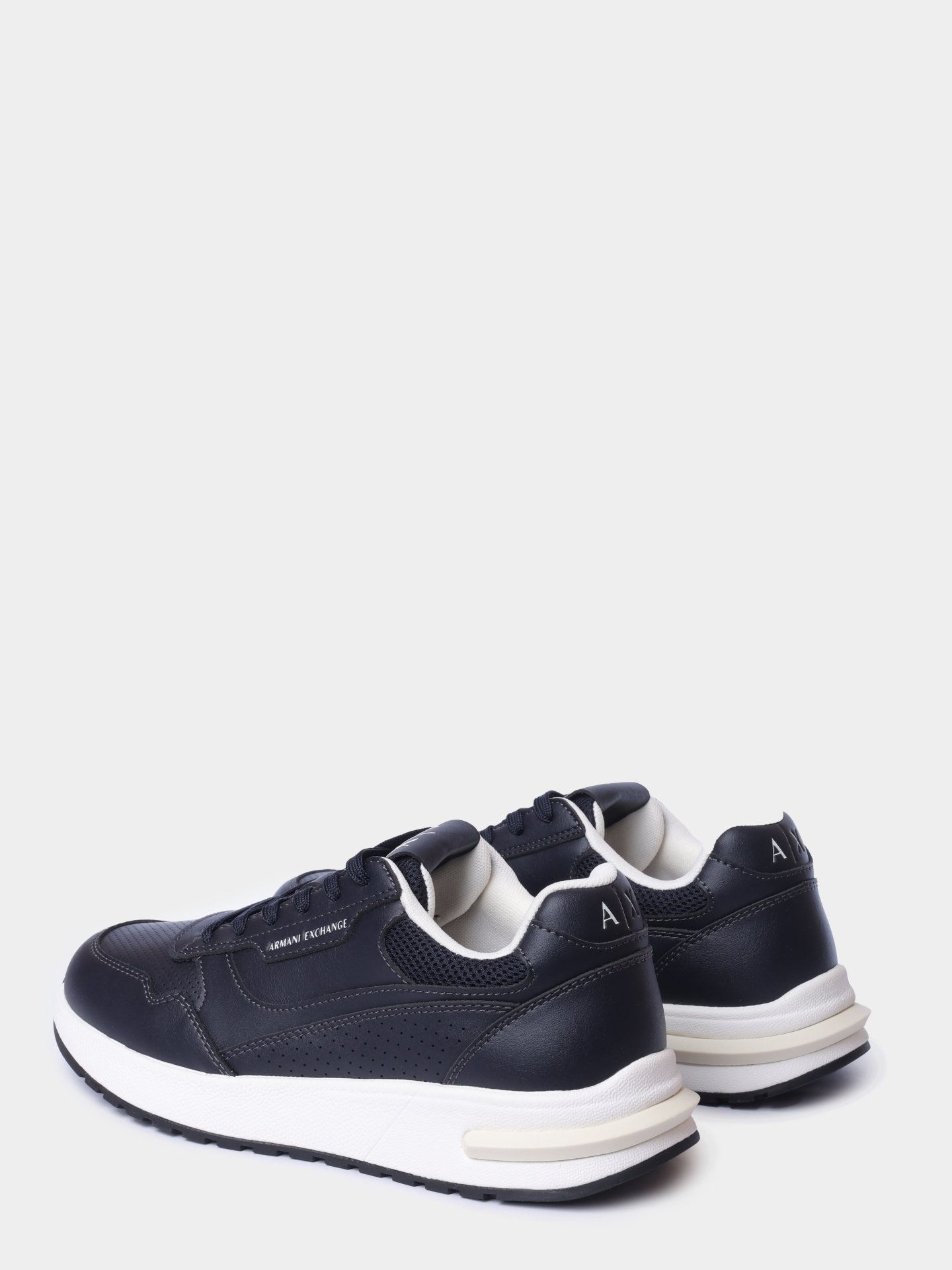Кроссовки Armani Exchange XM002625 AF22779 ZB004 темно-синие мужские — купить в интернет-магазине Verdistore