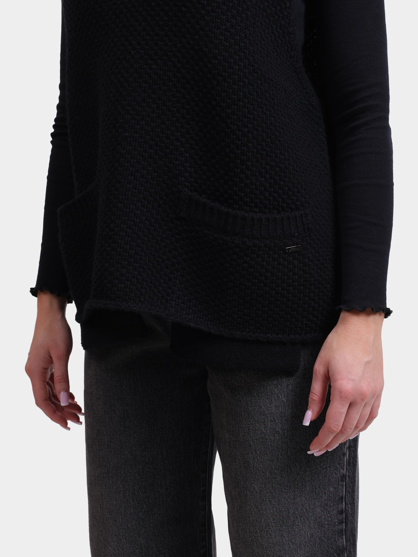 Жилет Armani Exchange XW001161 AF16604 UC001 черный женский — купить в интернет-магазине Verdistore