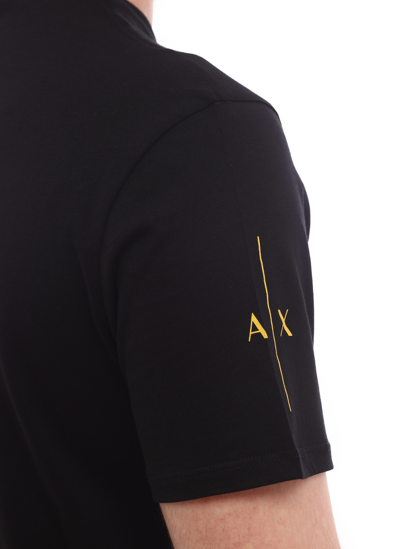 Футболка Armani Exchange 3LZTBD ZJ3VZ 1200 черная мужская с полоской — купить в интернет-магазине Verdistore