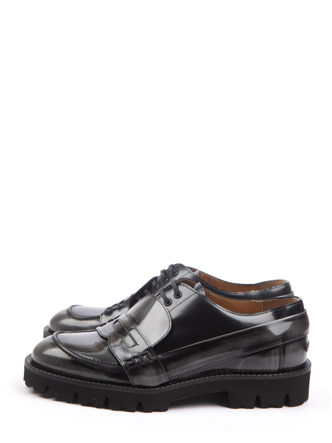 Оксфорды из черной лакированной кожи на массивной подошве — купить в интернет-магазине Verdistore