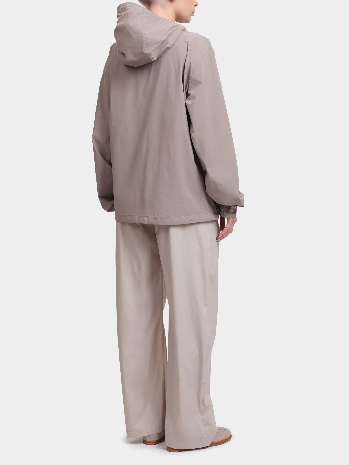 Брюки Herno PT000246D 12431SZ 1982 бежевые женские прямого кроя — купить в интернет-магазине Verdistore