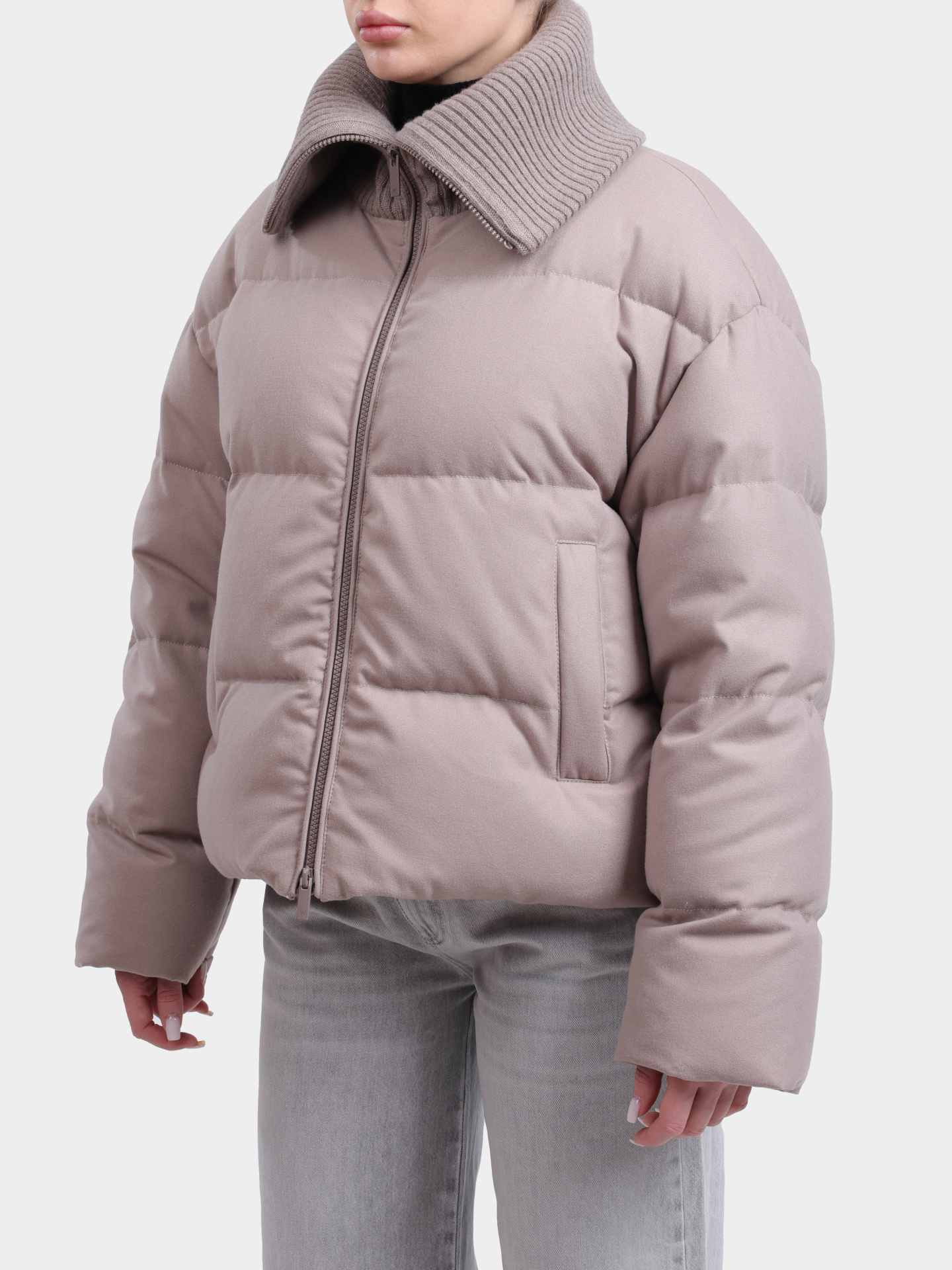 Пуховик GIANO 002 бежевый женский укороченный с трикотажным воротом — купить в интернет-магазине Verdistore