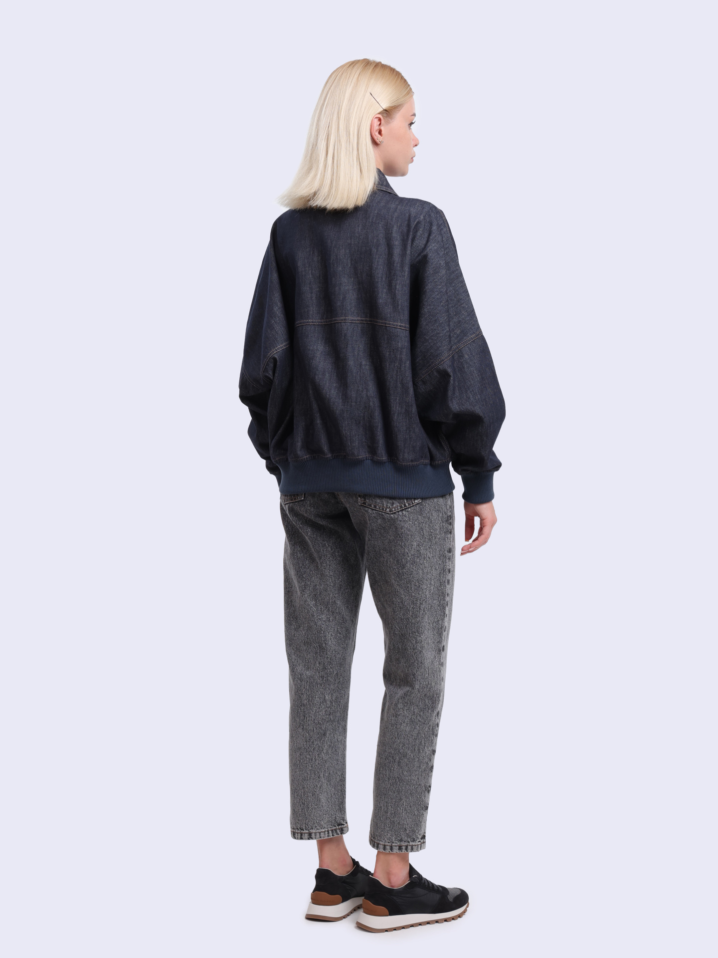 Бомбер Brunello Cucinelli MB1257470 C001 джинсовый женский — купить в интернет-магазине Verdistore