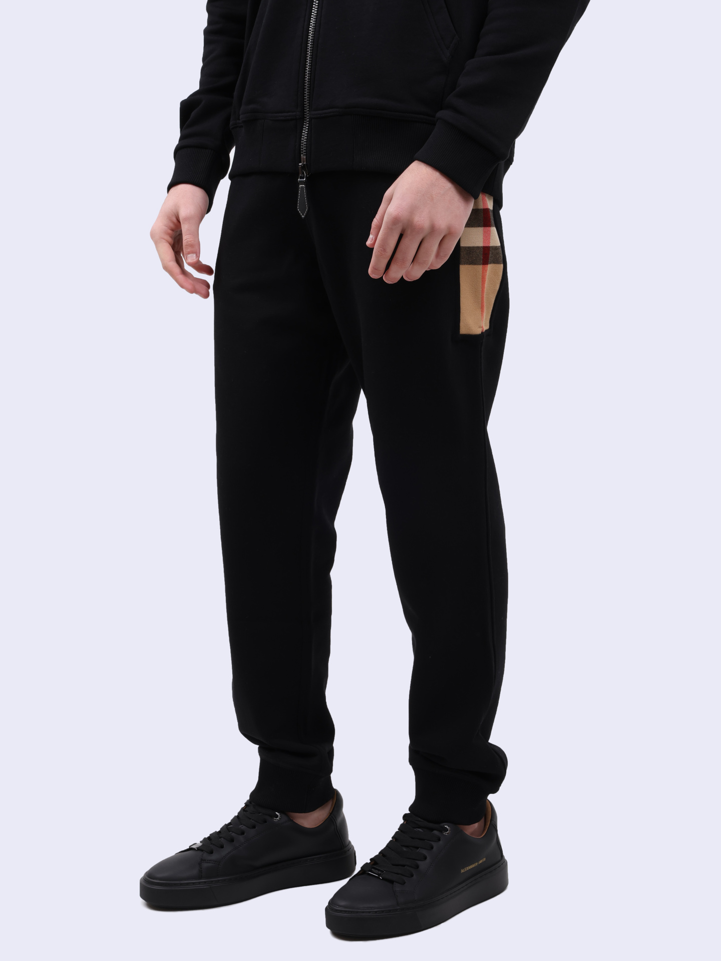 Брюки Burberry 8059066 A1189 черные мужские — купить в интернет-магазине Verdistore