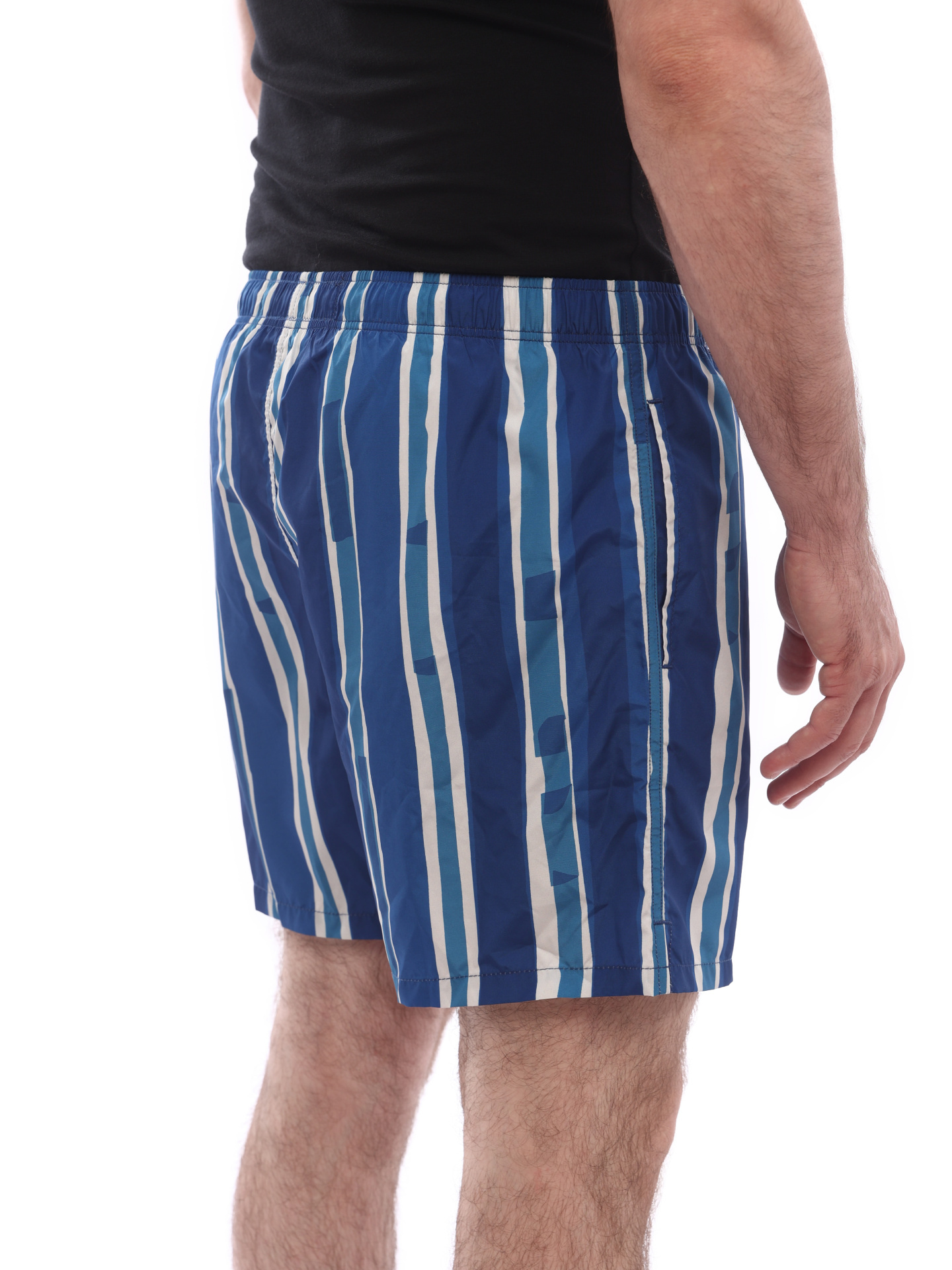 Шорты Ermenegildo Zegna N7B54 424 синие мужские — купить в интернет-магазине Verdistore