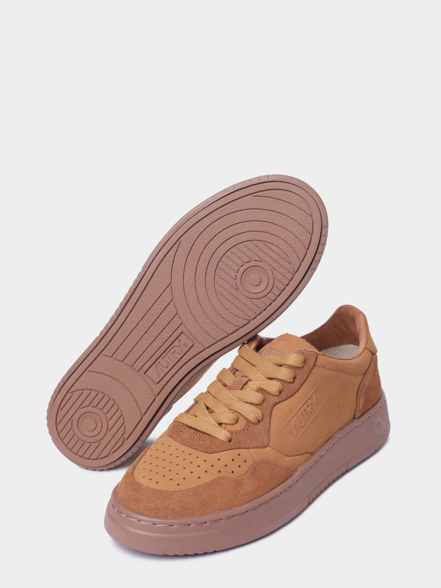 Кеды Autry AULW - NU03 замшевые женские — купить в интернет-магазине Verdistore